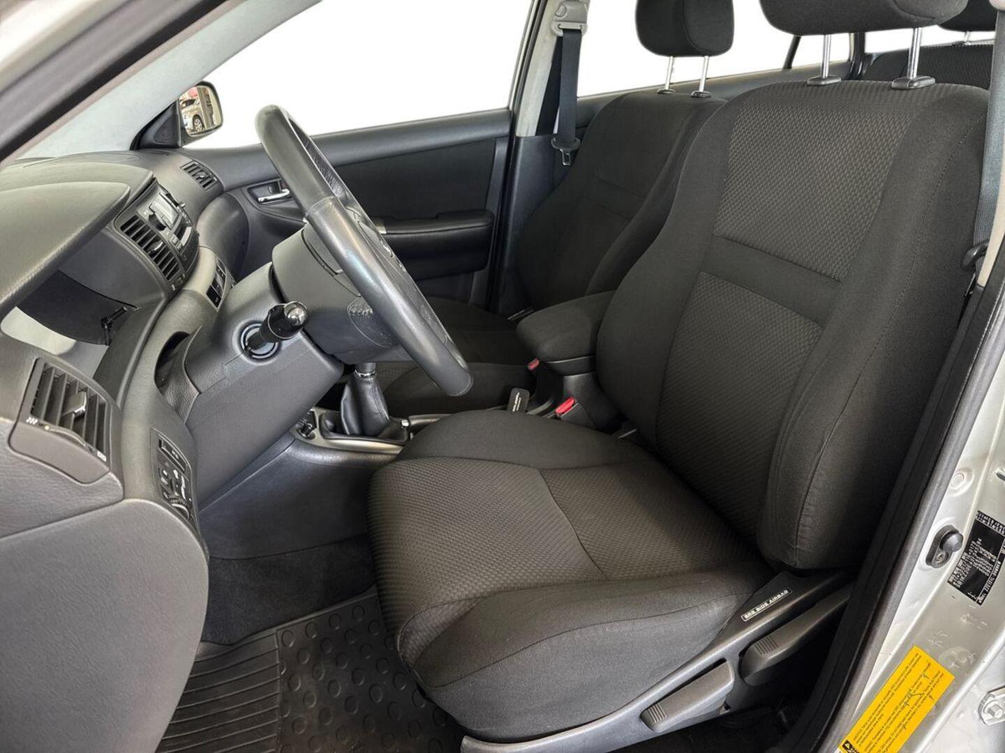 TOYOTA Corolla 2006