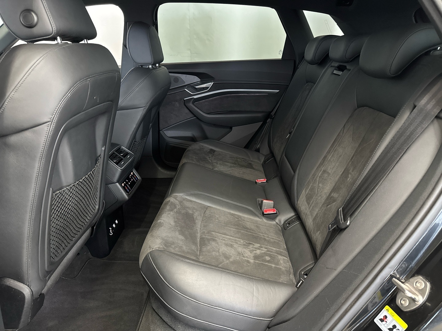 AUDI e-tron 2019