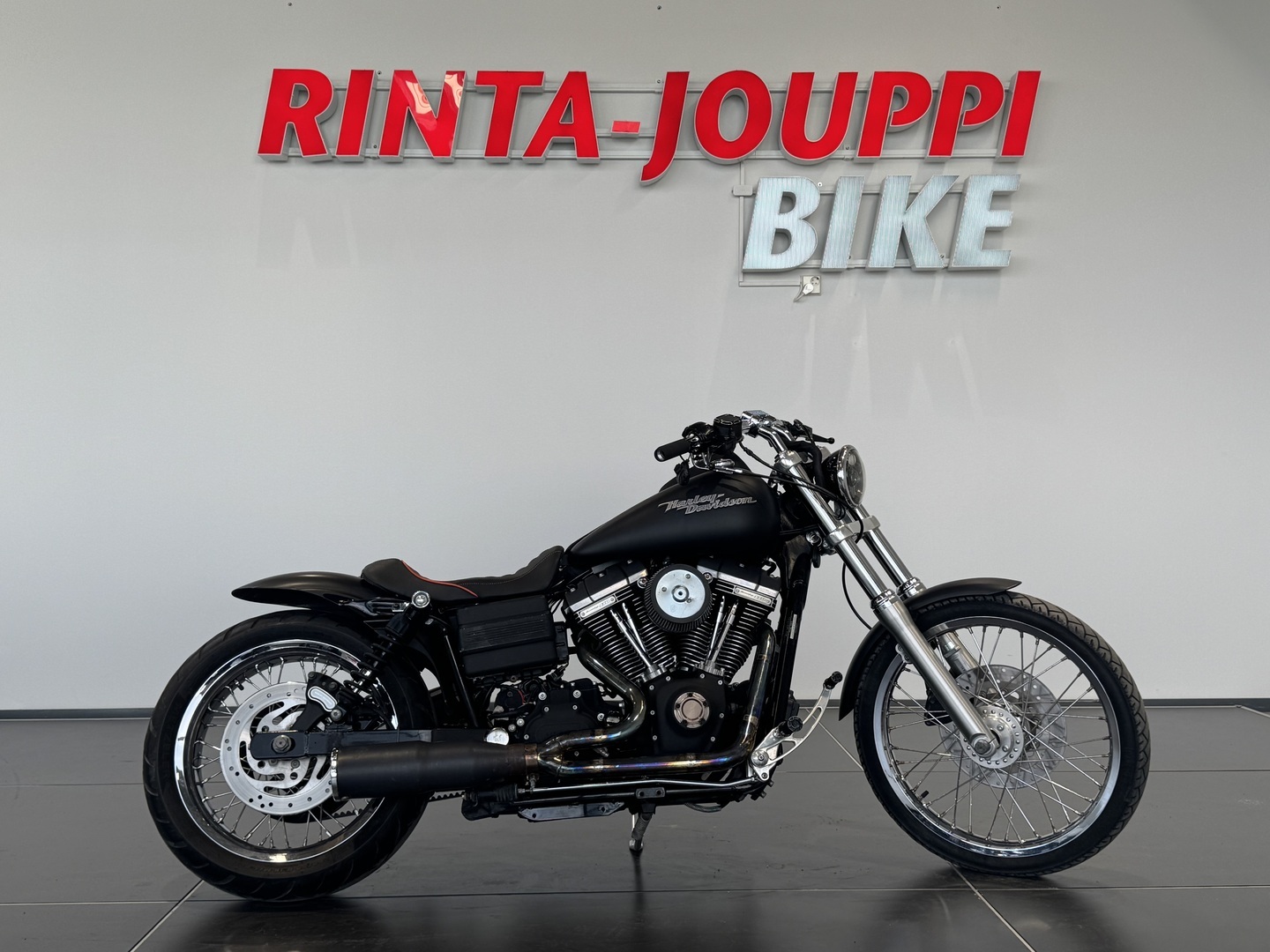 HARLEY-DAVIDSON DYNA 2007