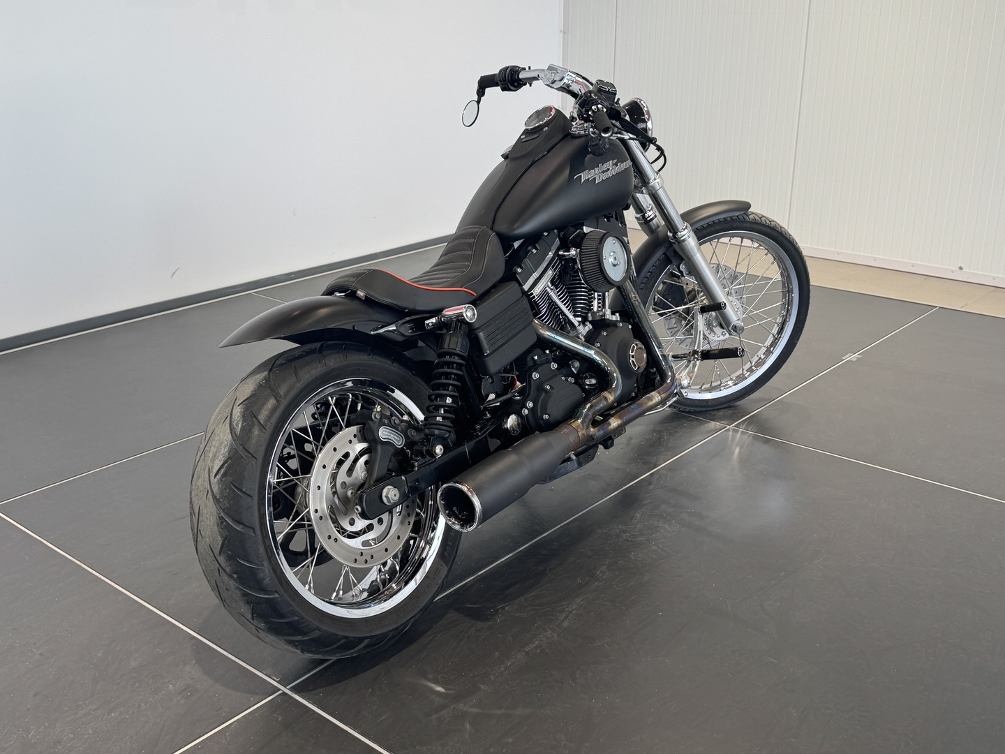 HARLEY-DAVIDSON DYNA 2007