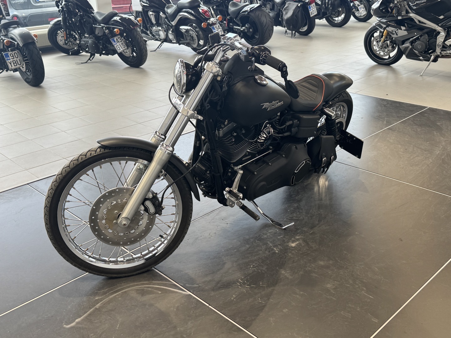 HARLEY-DAVIDSON DYNA 2007