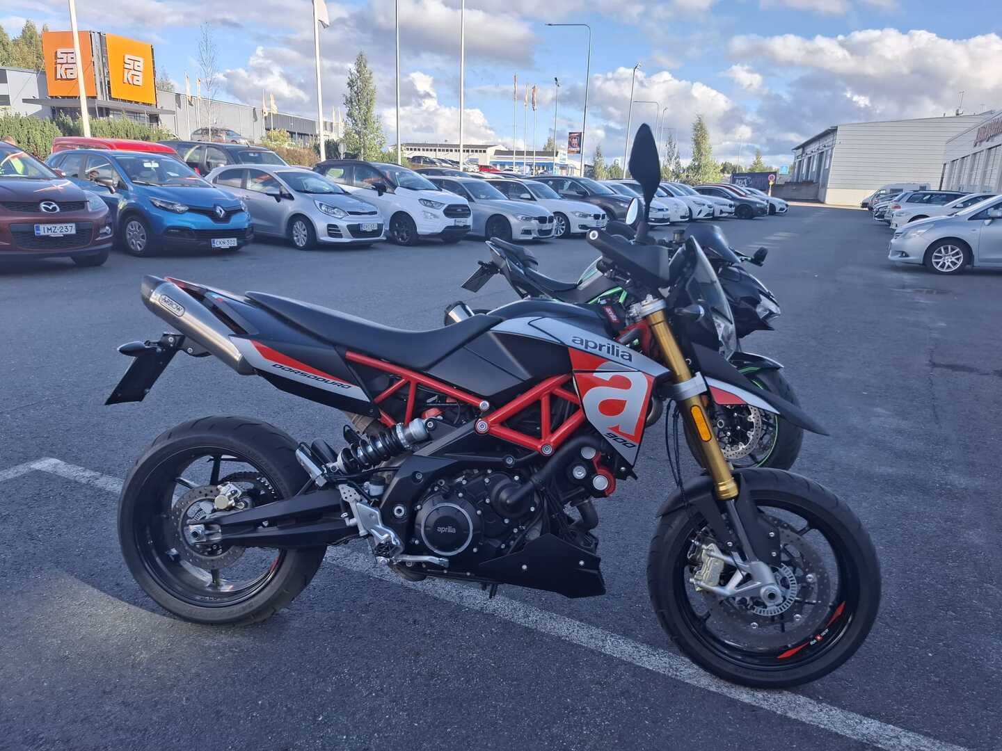 APRILIA DORSODURO 2017