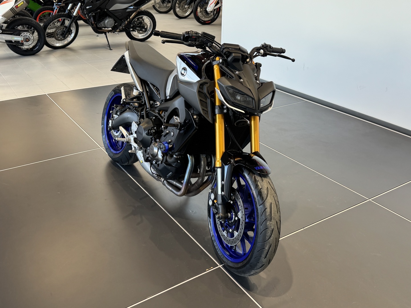 YAMAHA MT-09 2019