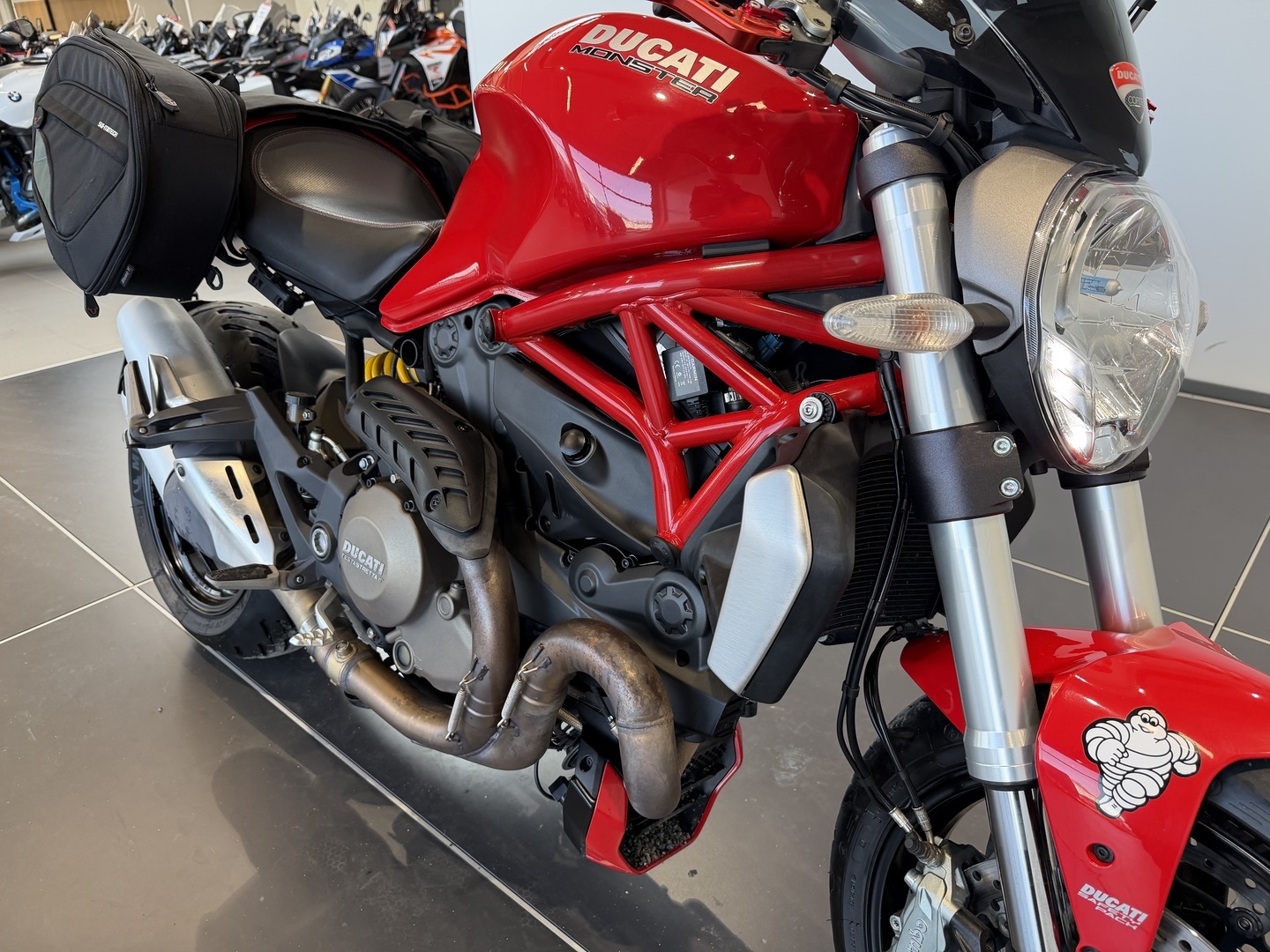 DUCATI MONSTER 2015