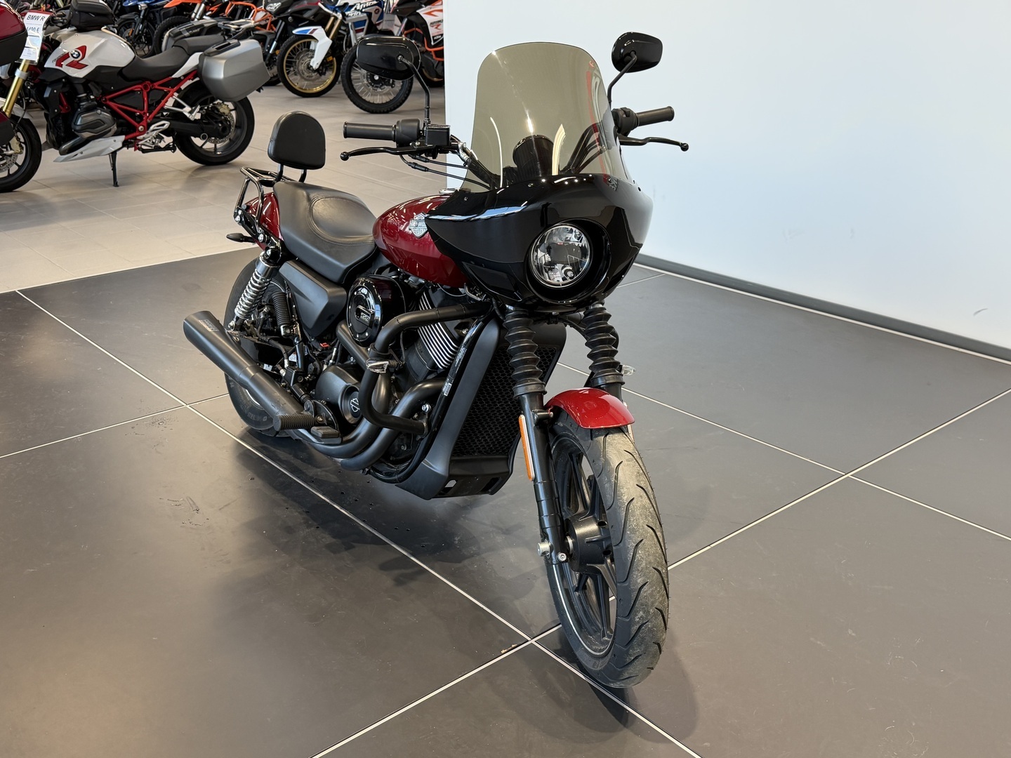 HARLEY-DAVIDSON STREET 2015