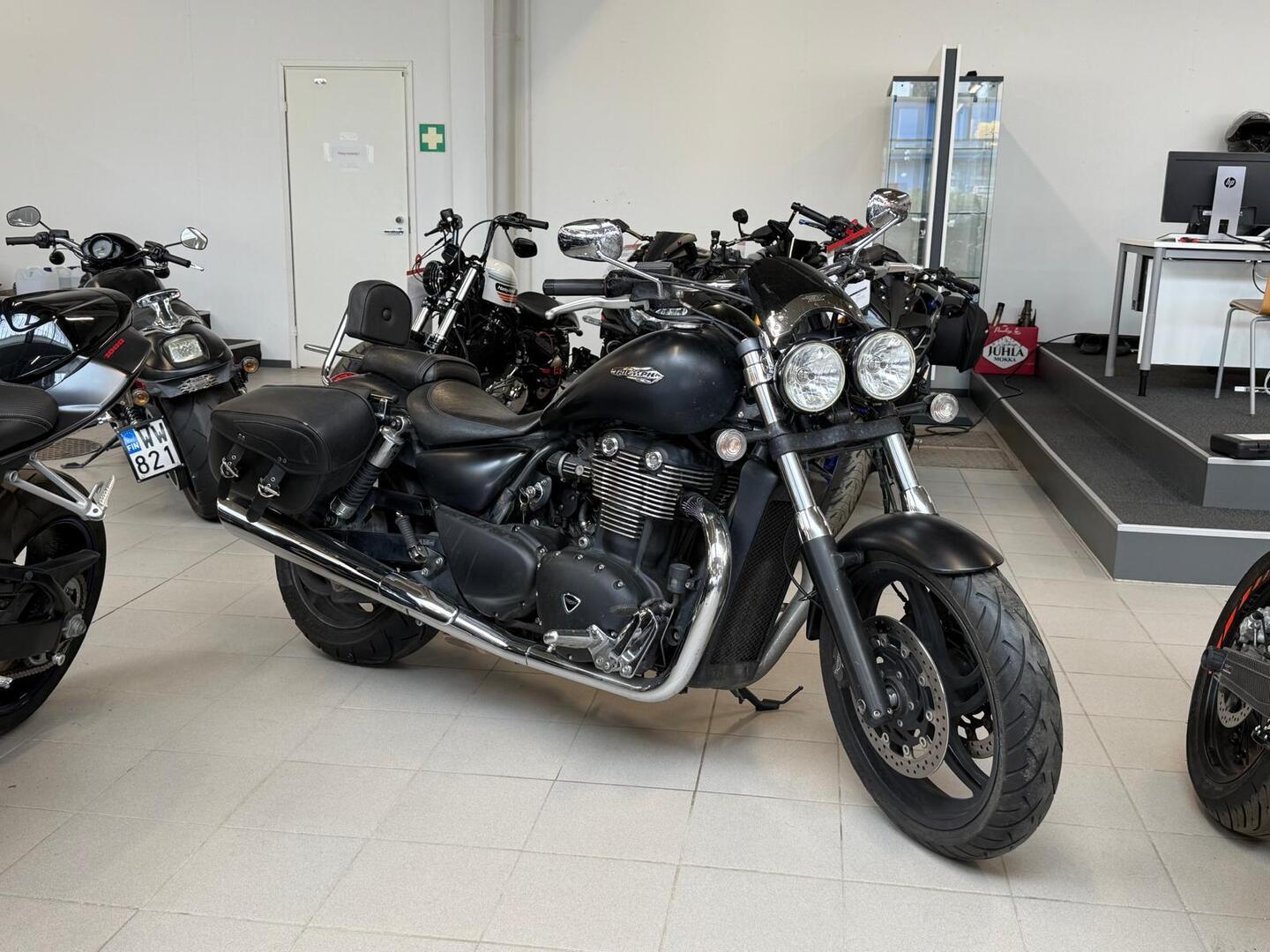 TRIUMPH THUNDERBIRD 2013