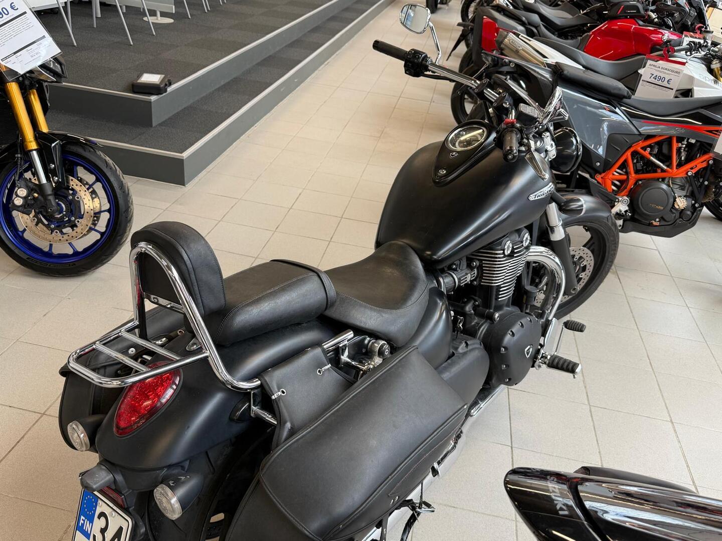 TRIUMPH THUNDERBIRD 2013