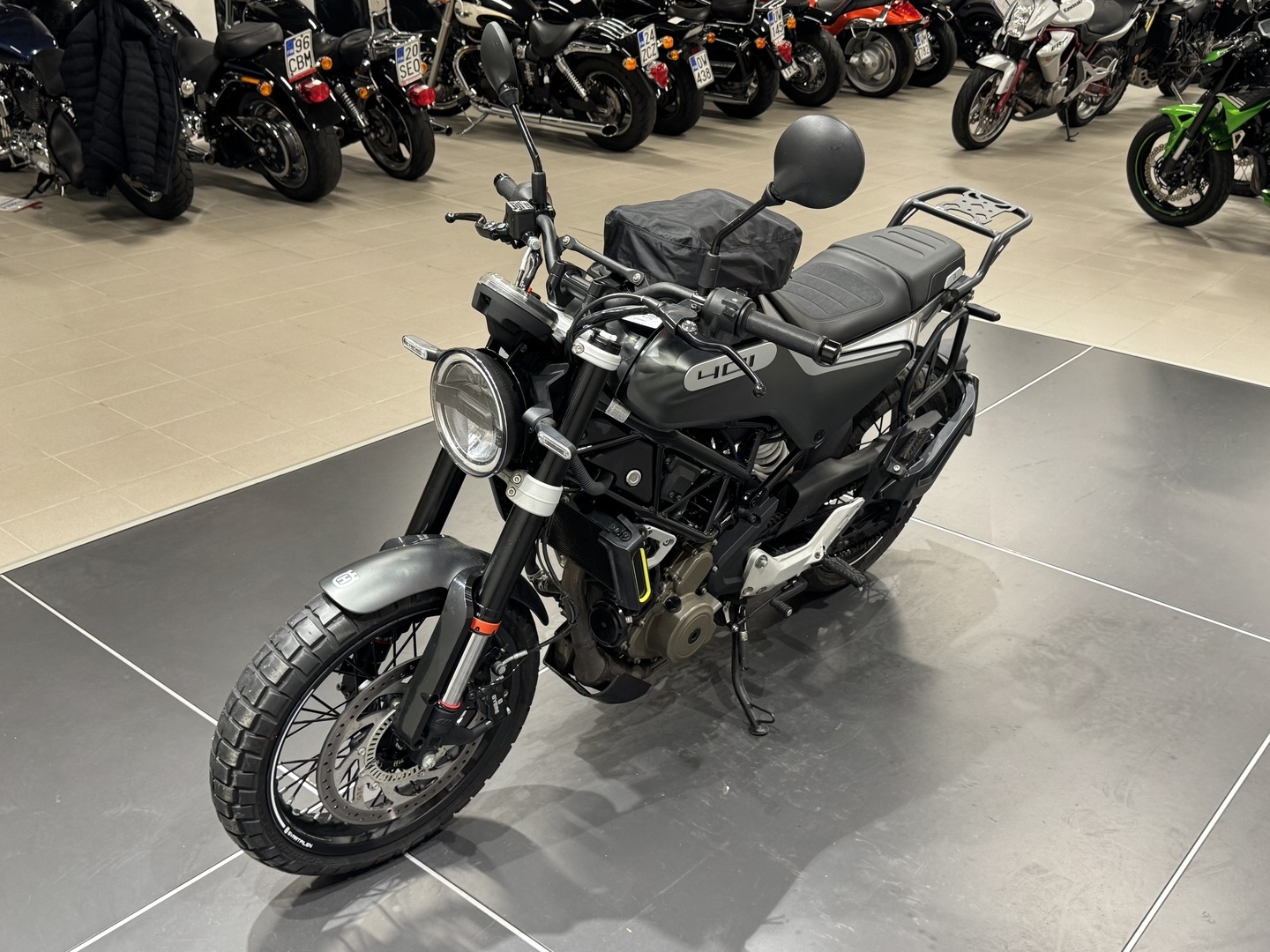 HUSQVARNA SVARTPILEN 2020