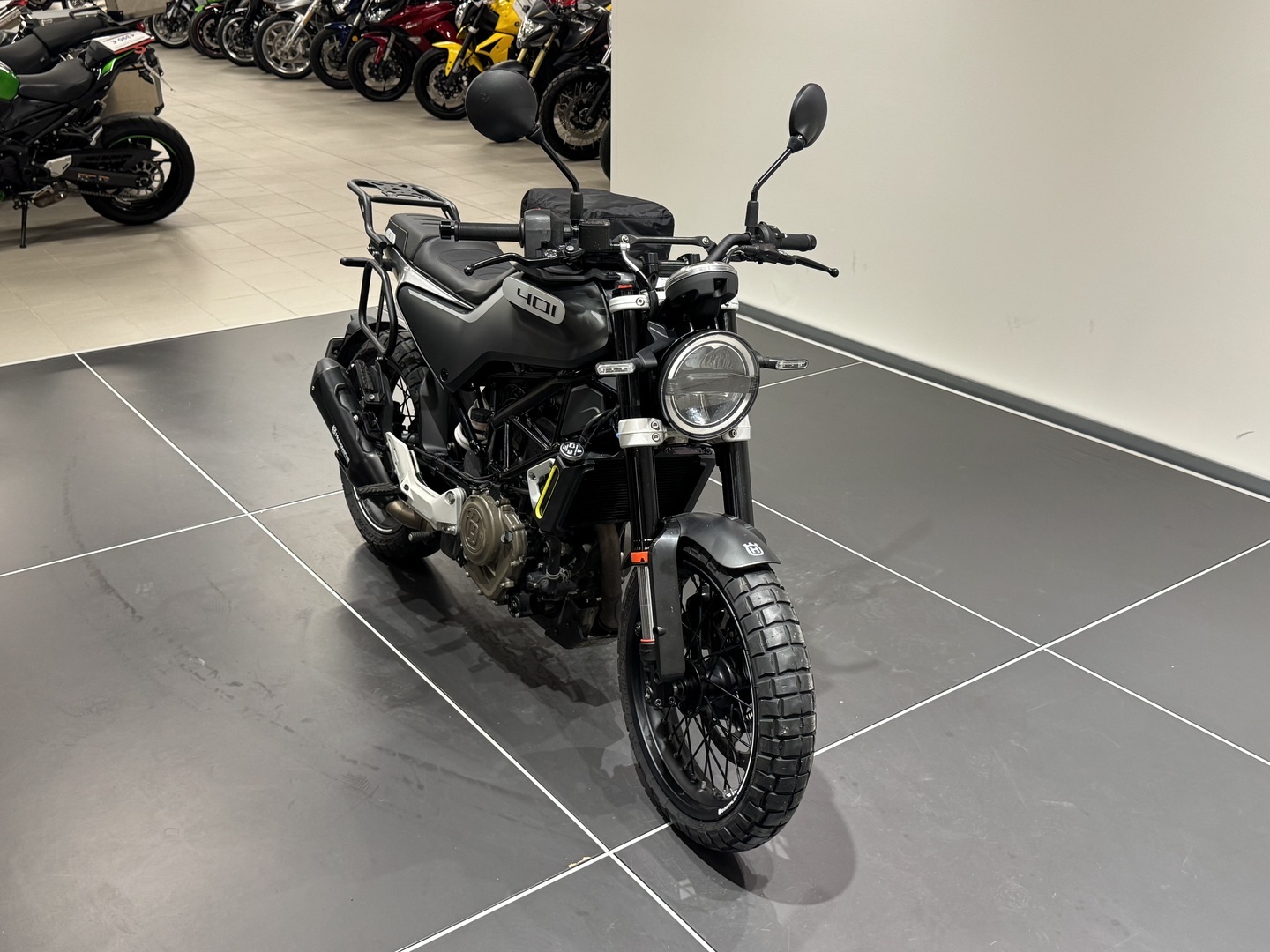 HUSQVARNA SVARTPILEN 2020