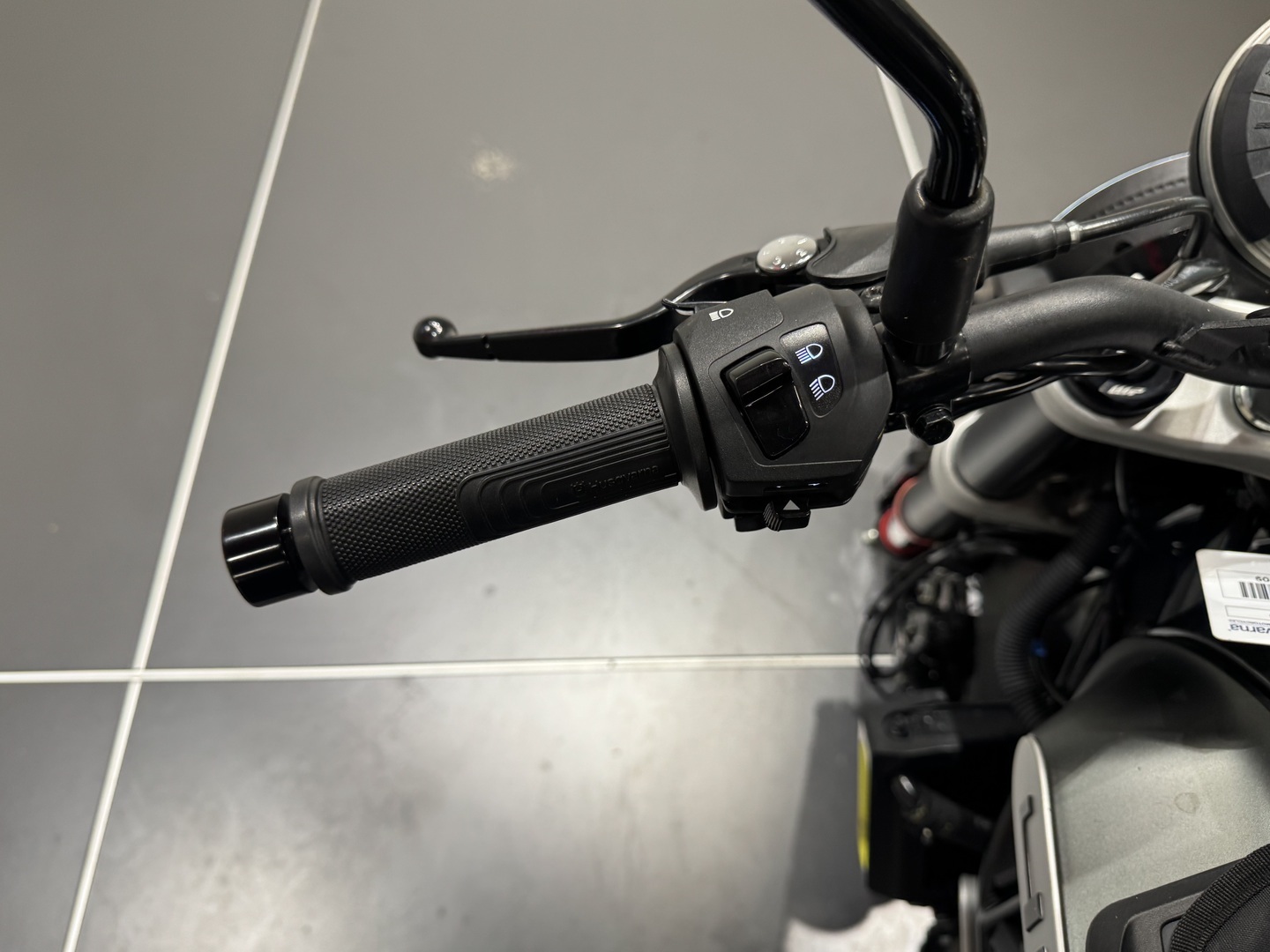 HUSQVARNA SVARTPILEN 2020