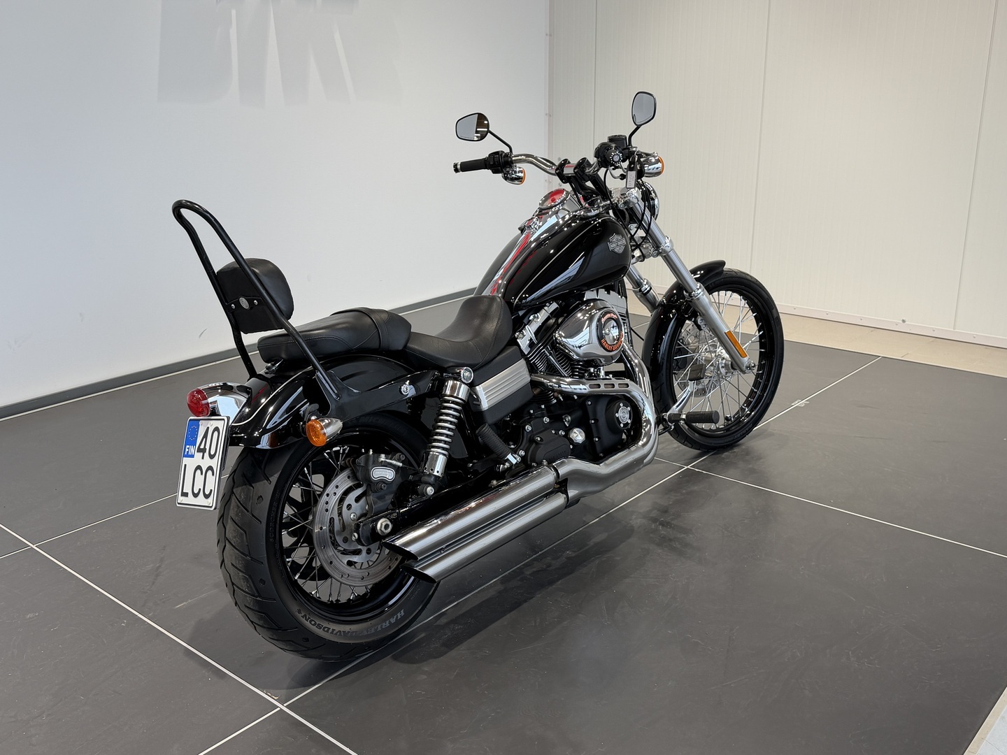 HARLEY-DAVIDSON DYNA 2011