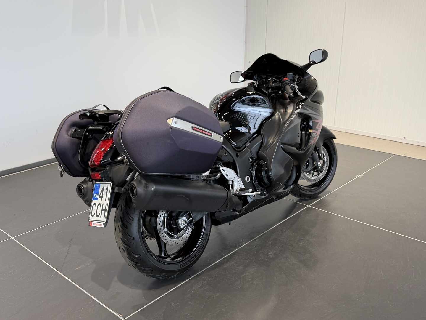 SUZUKI GSX 2011