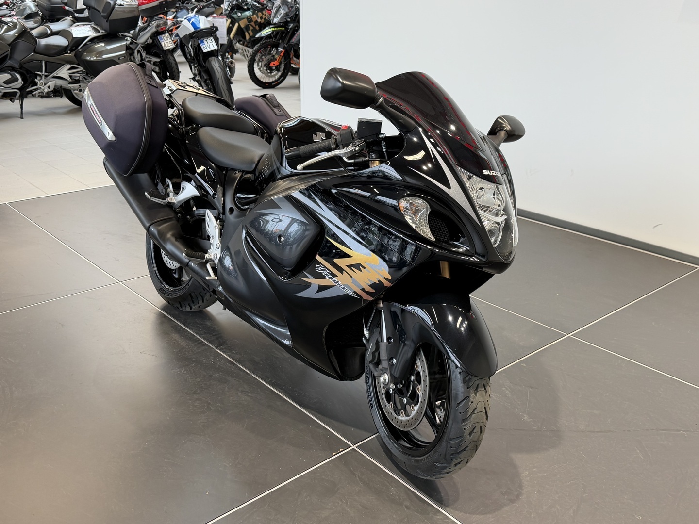 SUZUKI GSX 2011