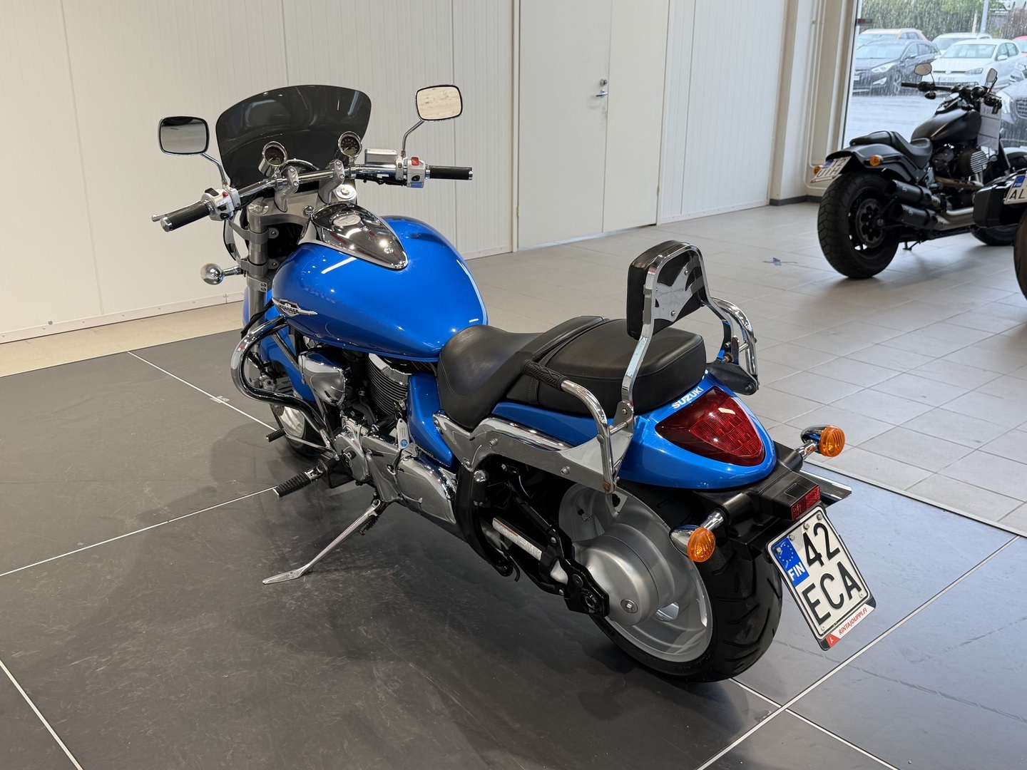 SUZUKI INTRUDER 2010