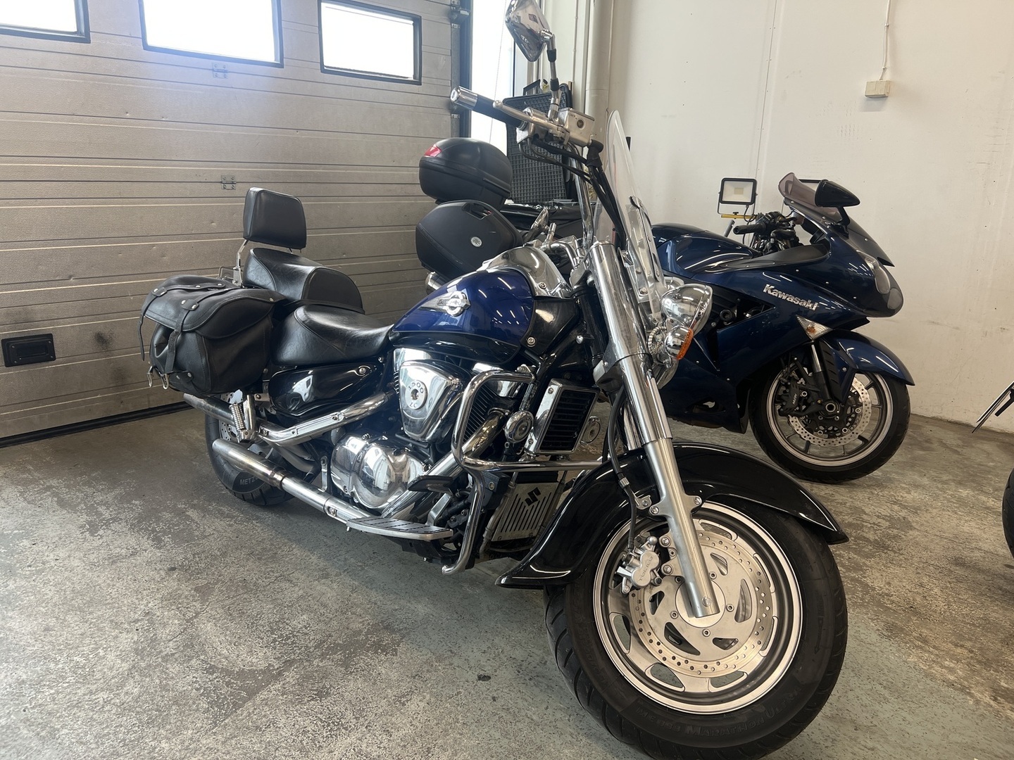 SUZUKI VL 2002