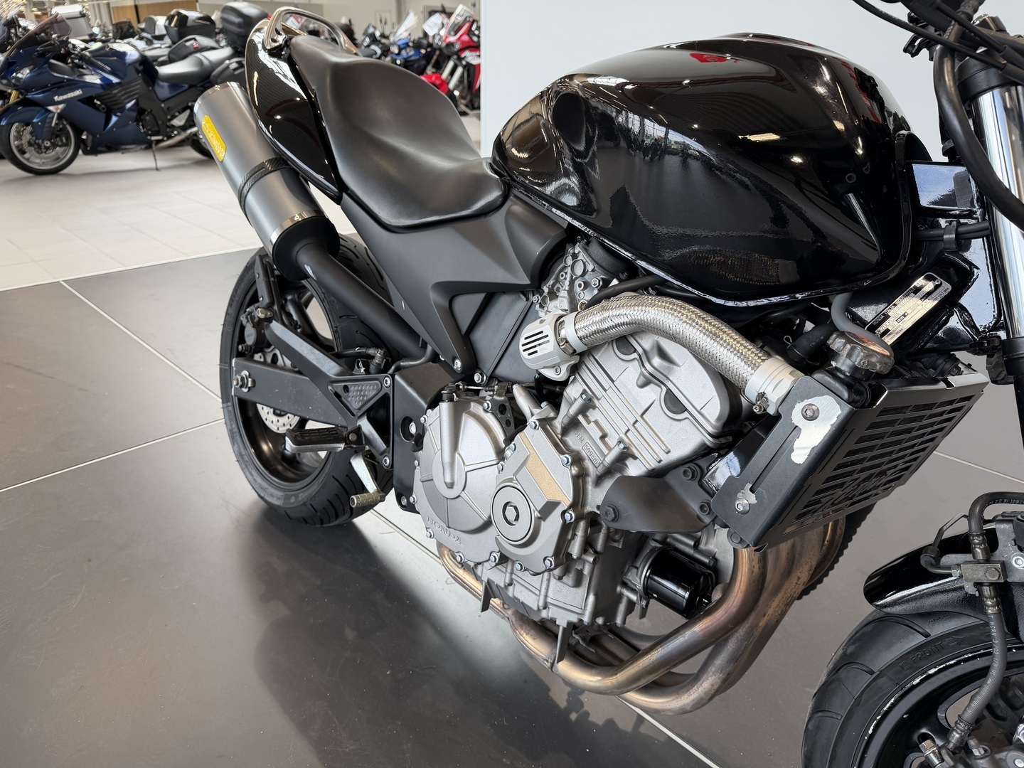 HONDA CB 2003