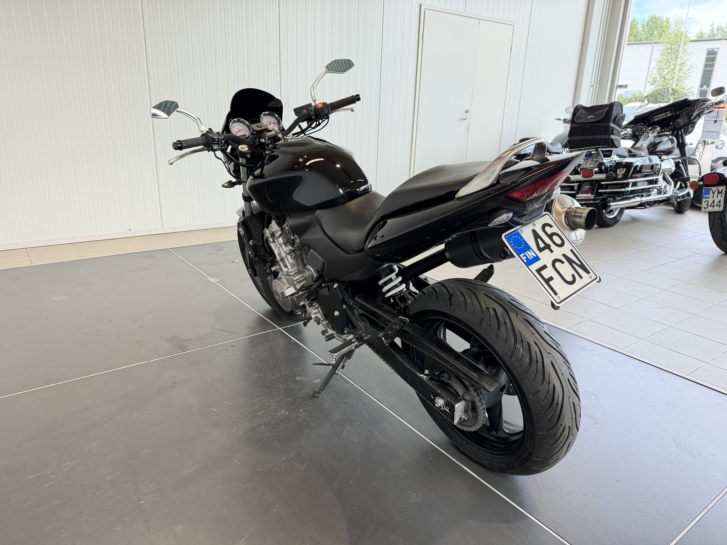 HONDA CB 2003