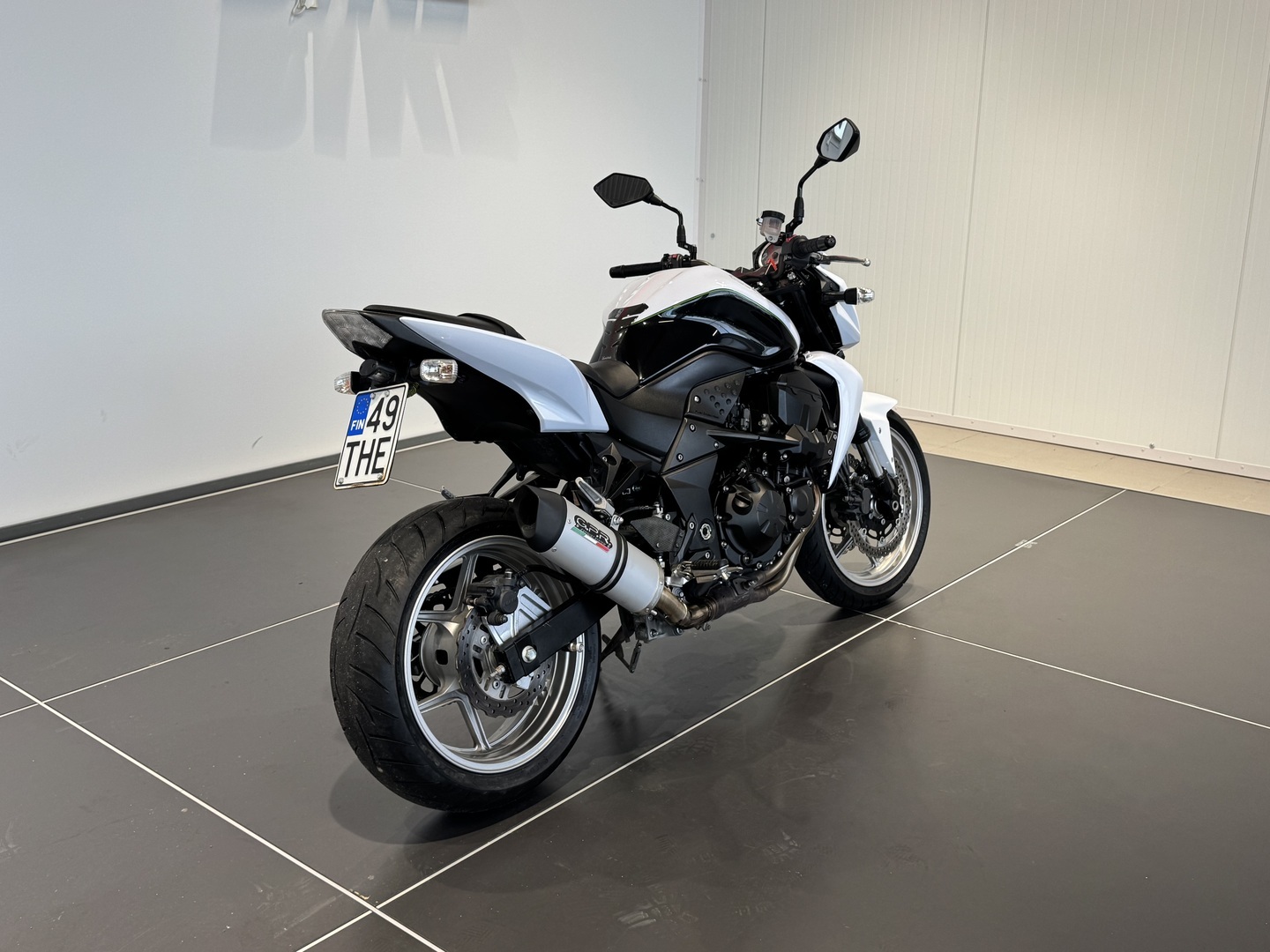KAWASAKI Z 2010