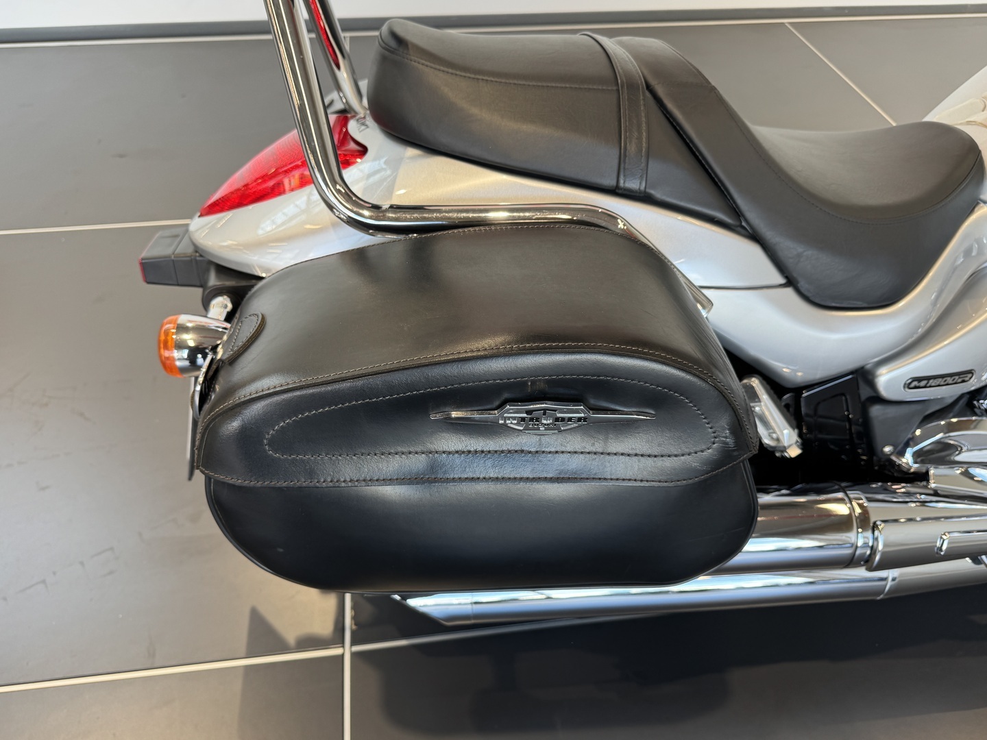 SUZUKI INTRUDER 2010