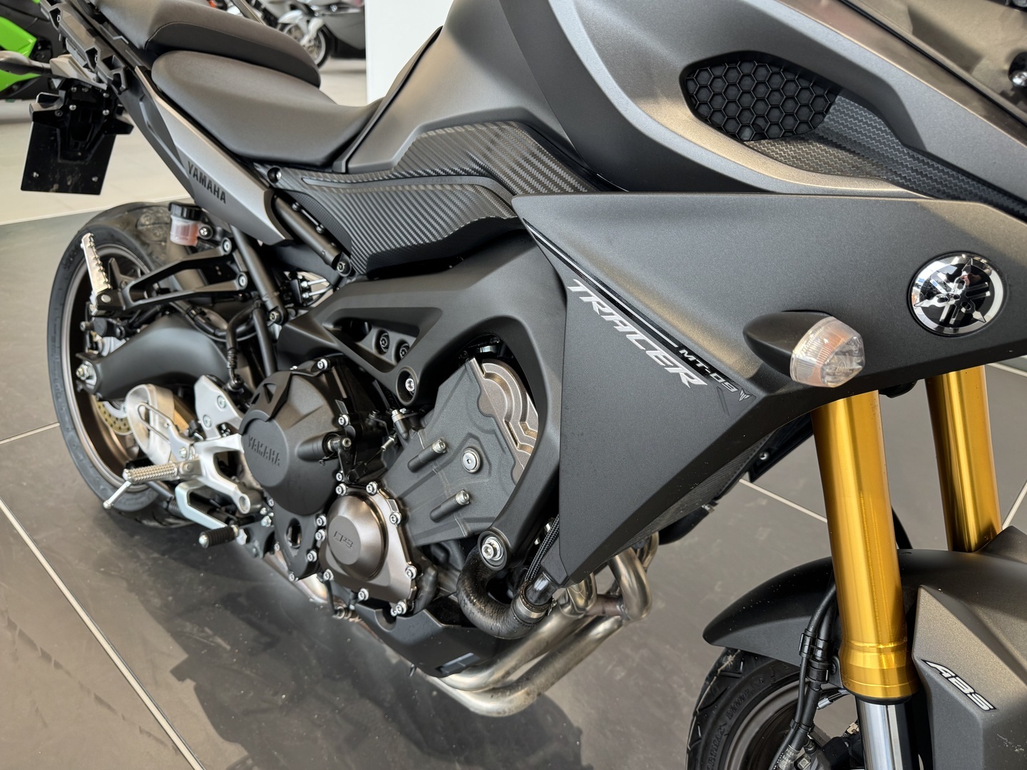 YAMAHA MT-09 2015