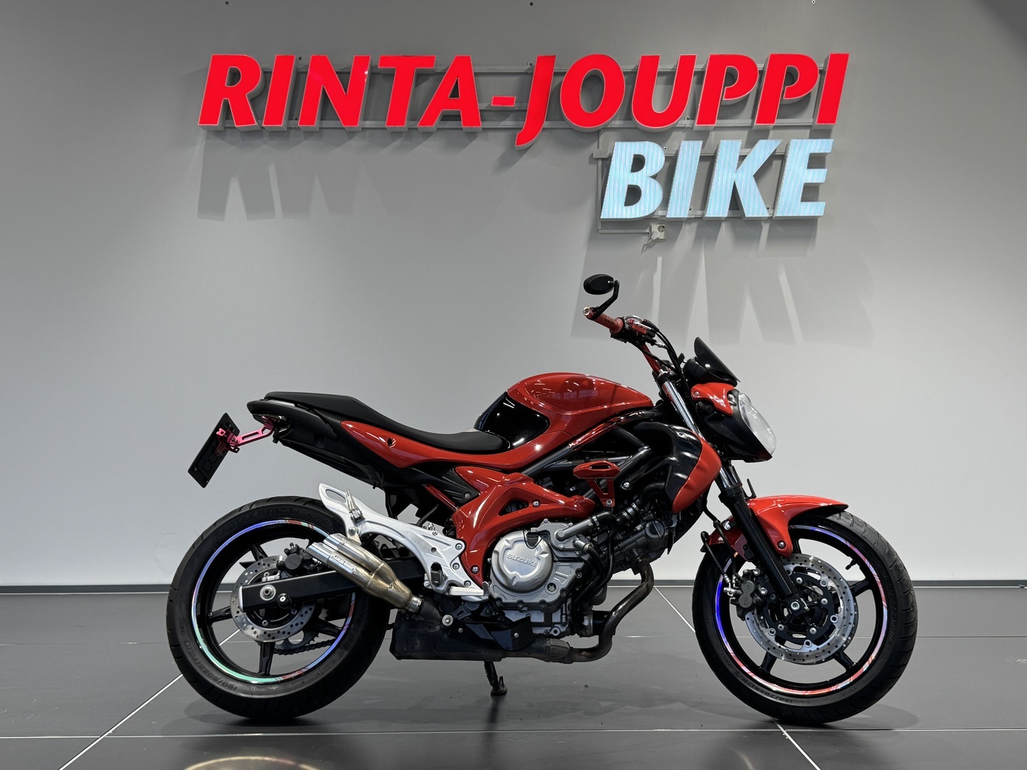 SUZUKI SFV 650 GLADIUS 2010