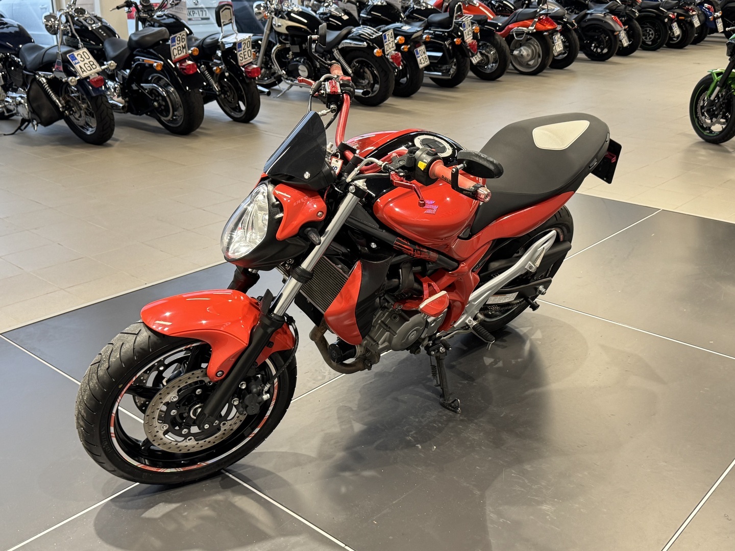 SUZUKI SFV 650 GLADIUS 2010