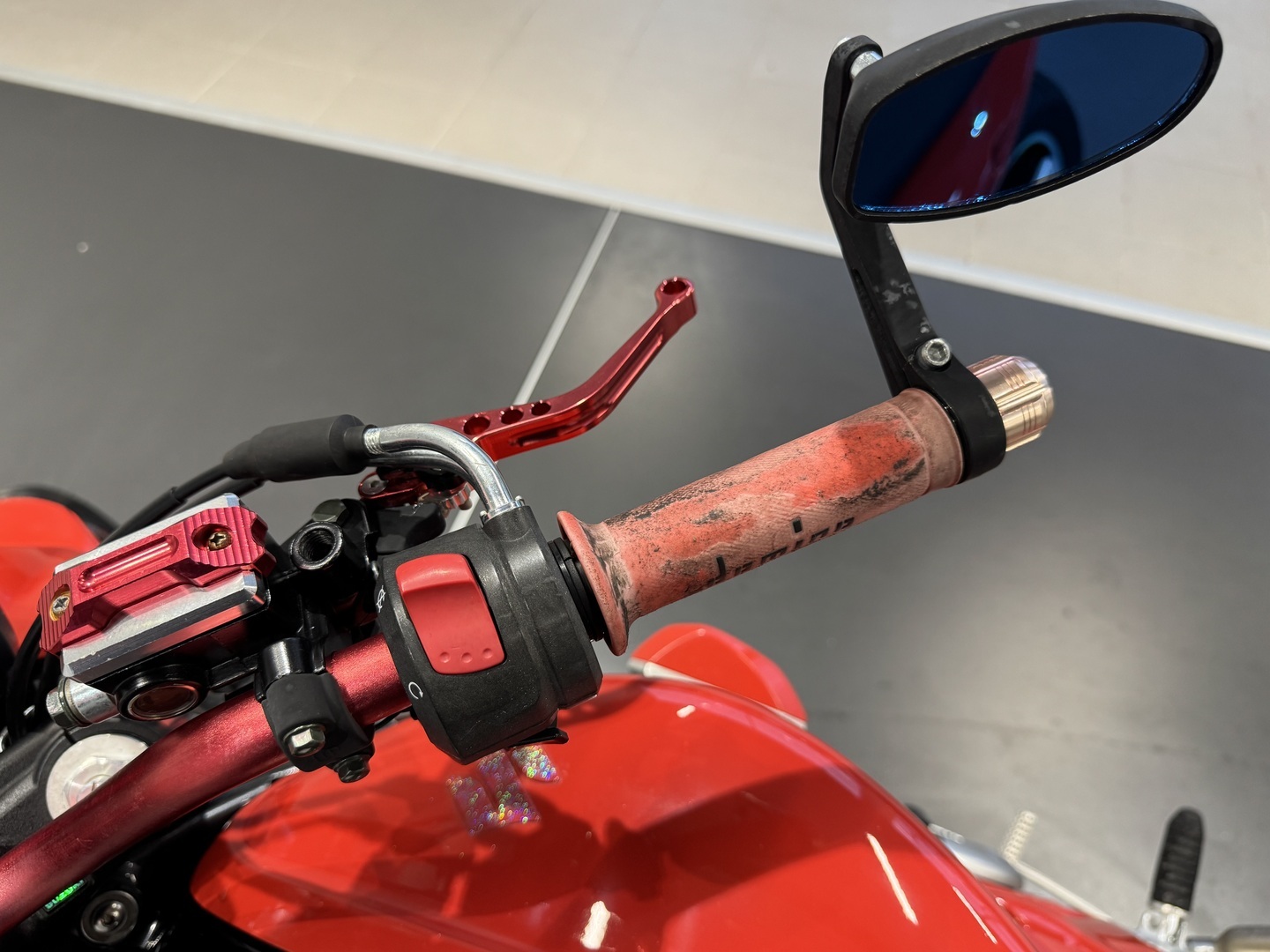 SUZUKI SFV 650 GLADIUS 2010