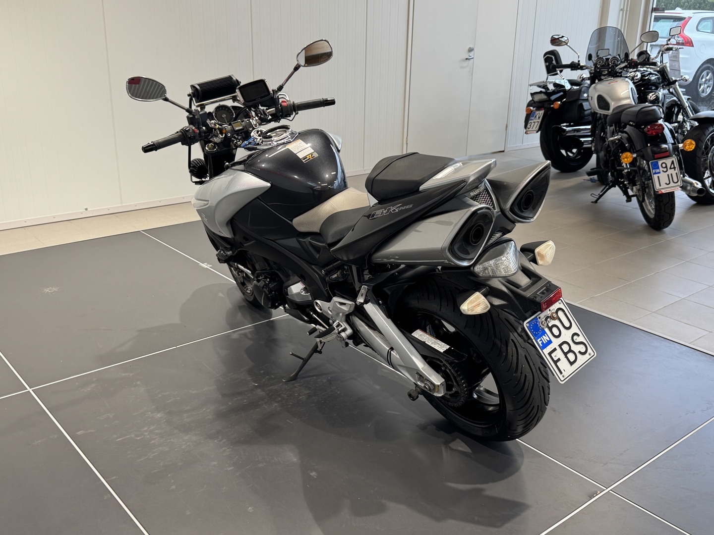 SUZUKI GSX 2010