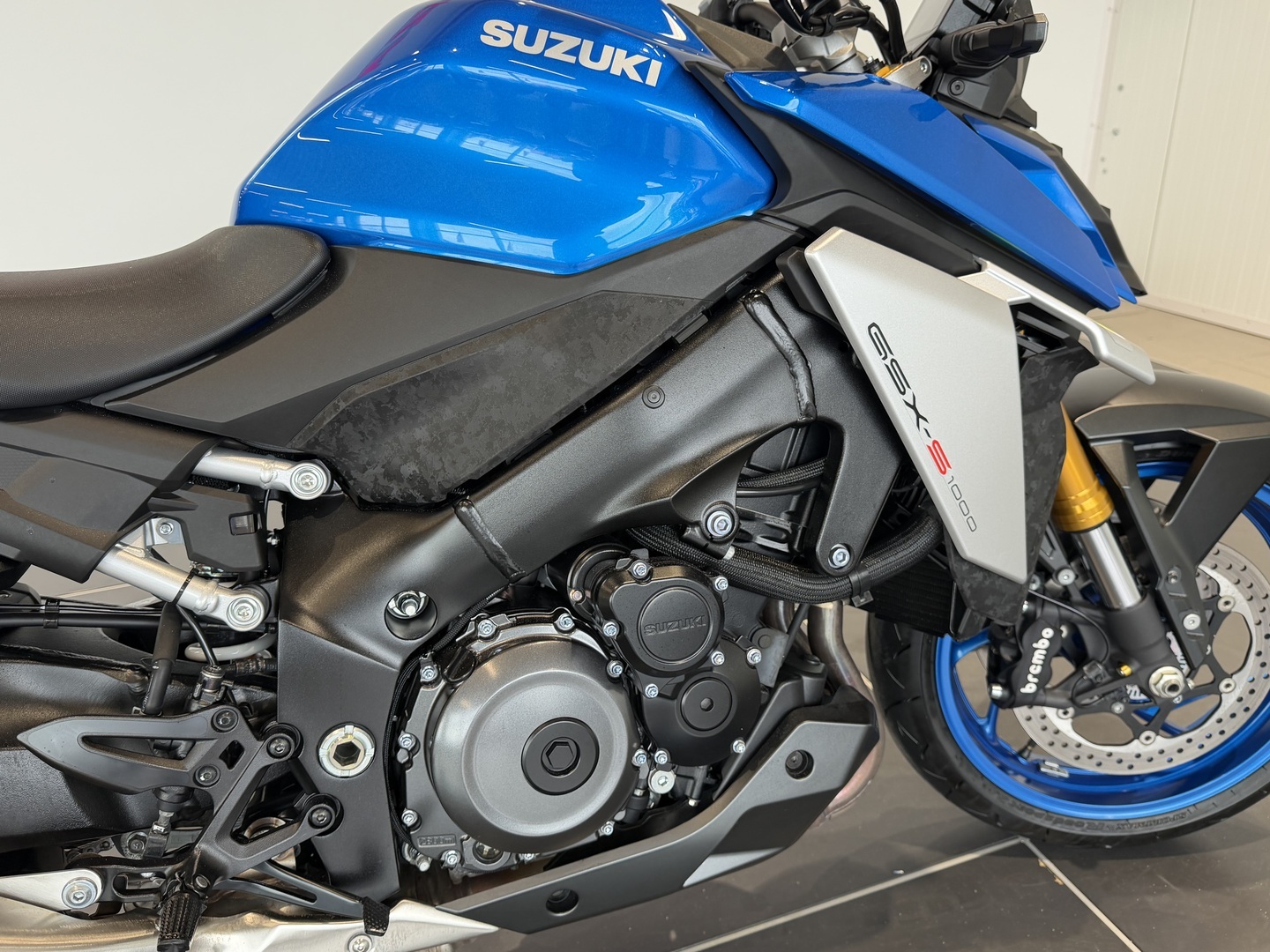 SUZUKI GSX-S 2023