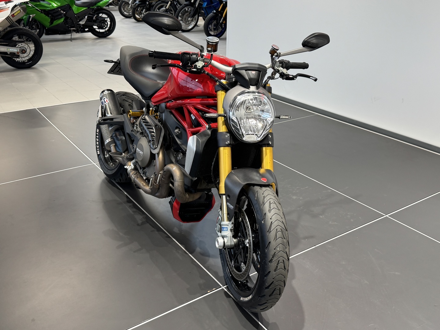 DUCATI MONSTER 2014