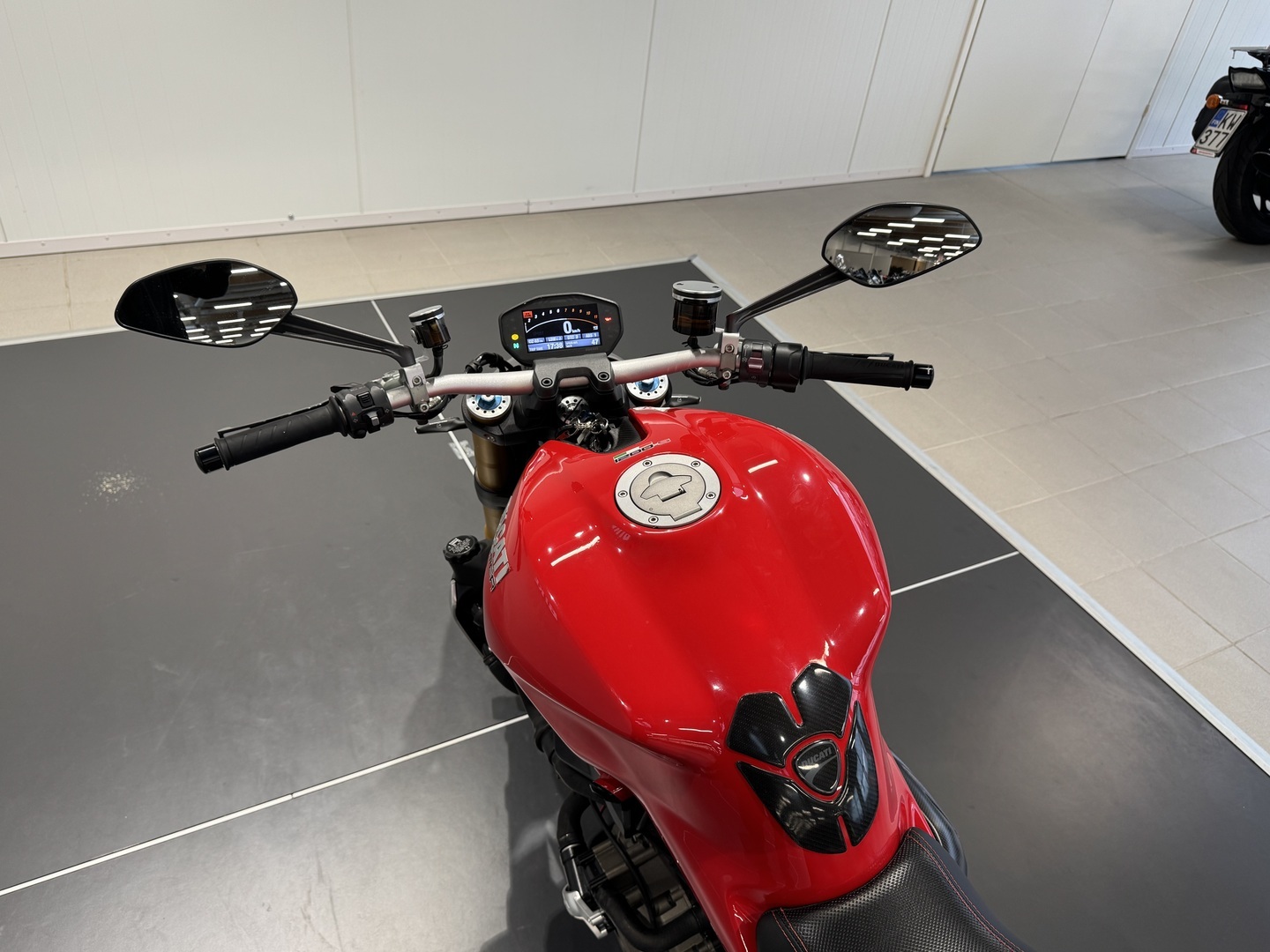 DUCATI MONSTER 2014