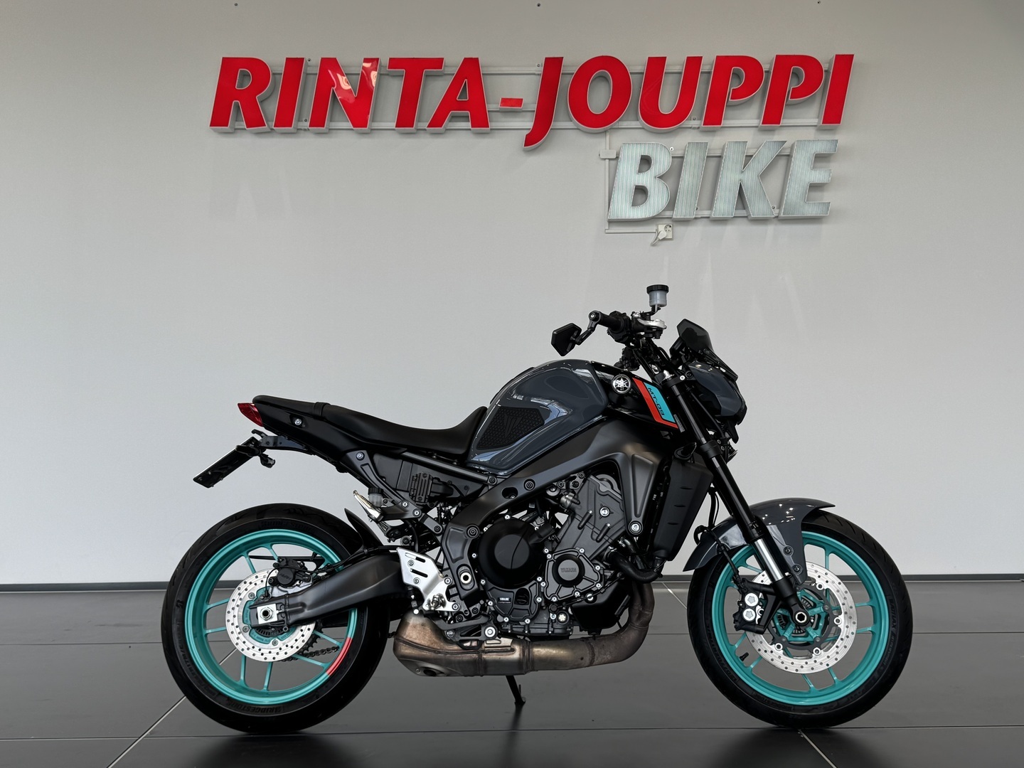 YAMAHA MT-09 2023