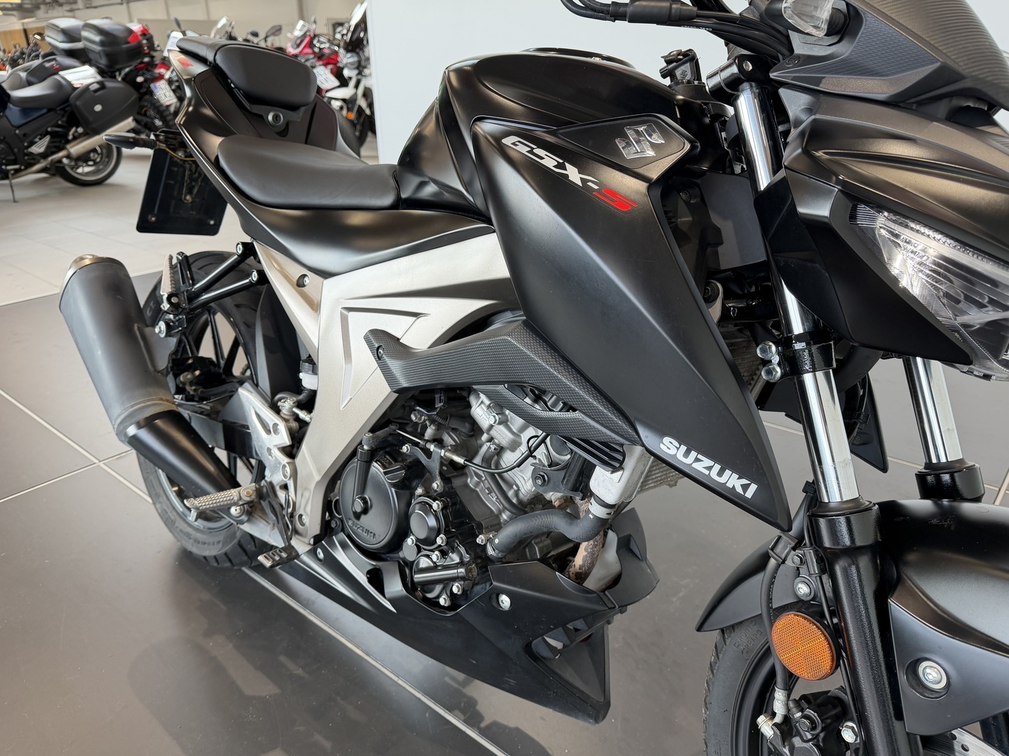 SUZUKI GSX-S 2017