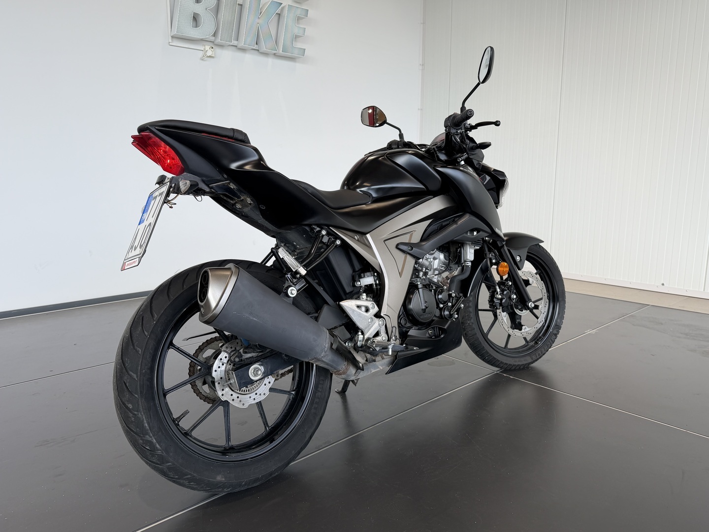 SUZUKI GSX-S 2017