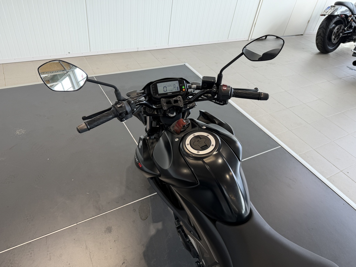 SUZUKI GSX-S 2017
