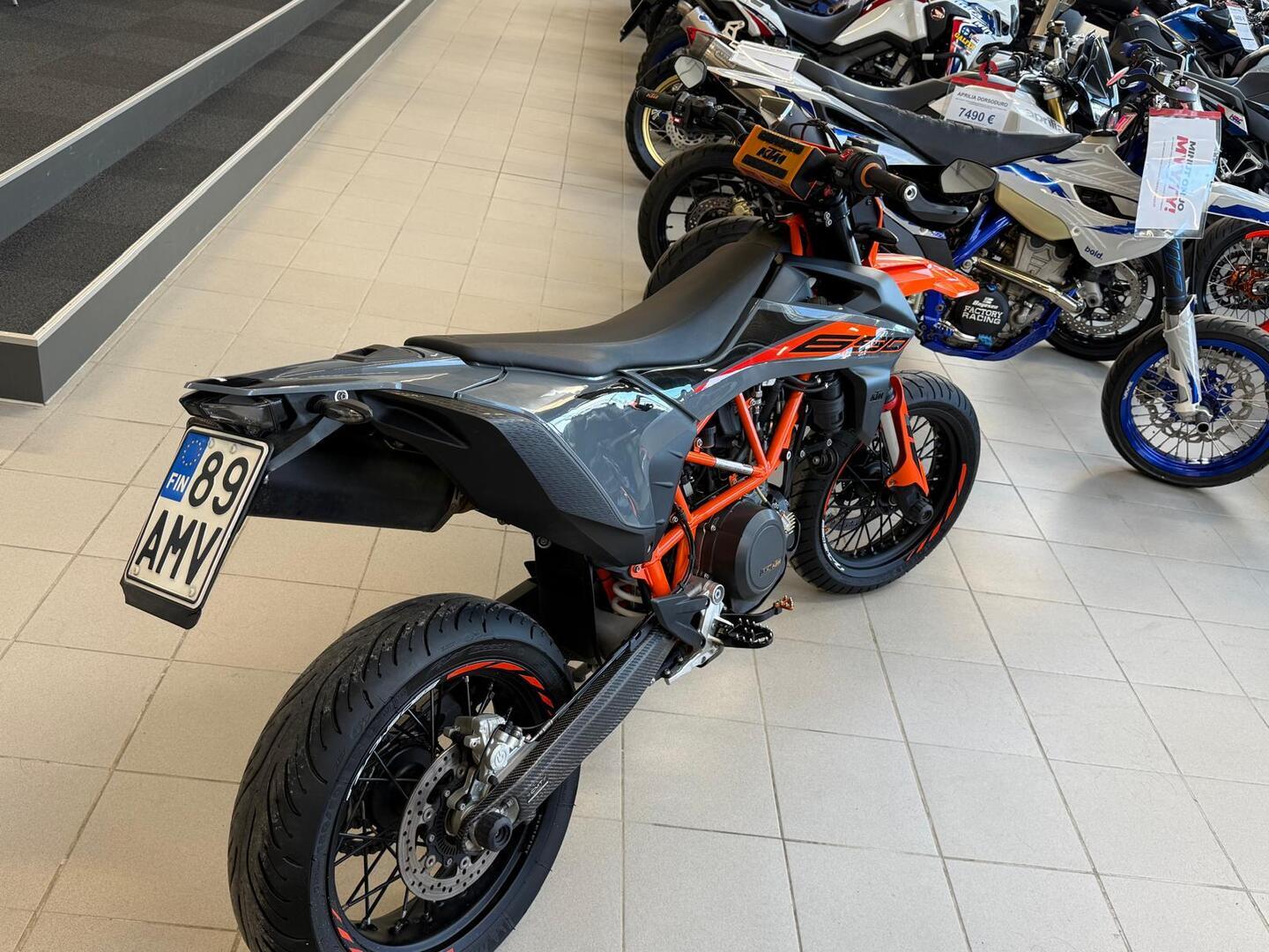 KTM 690 2021