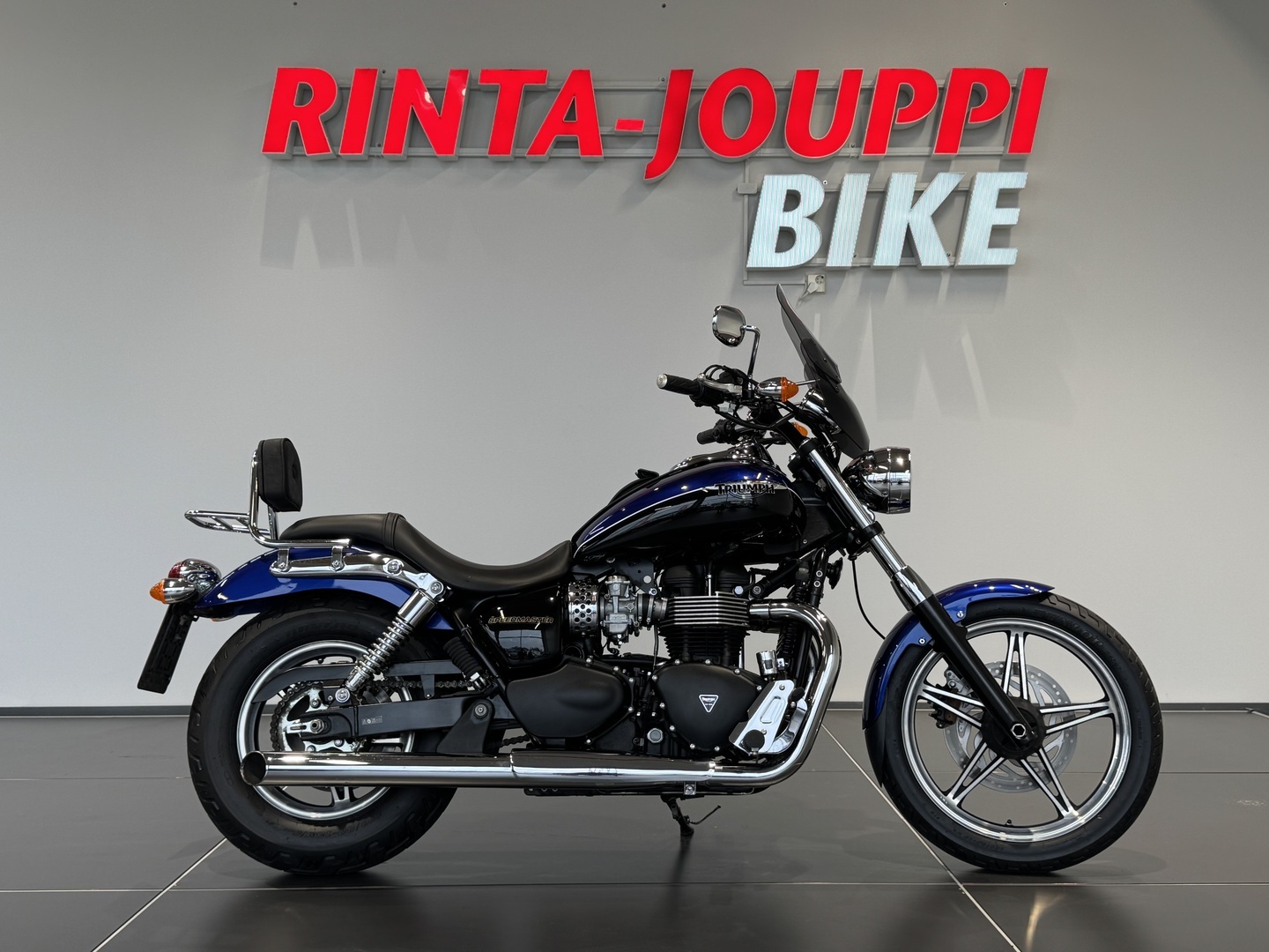 TRIUMPH SPEEDMASTER 2013