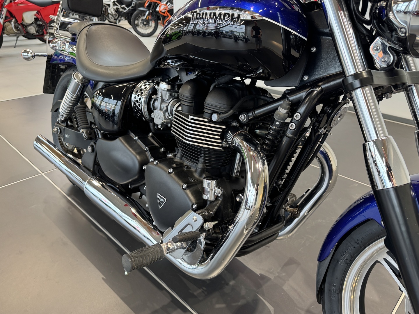 TRIUMPH SPEEDMASTER 2013