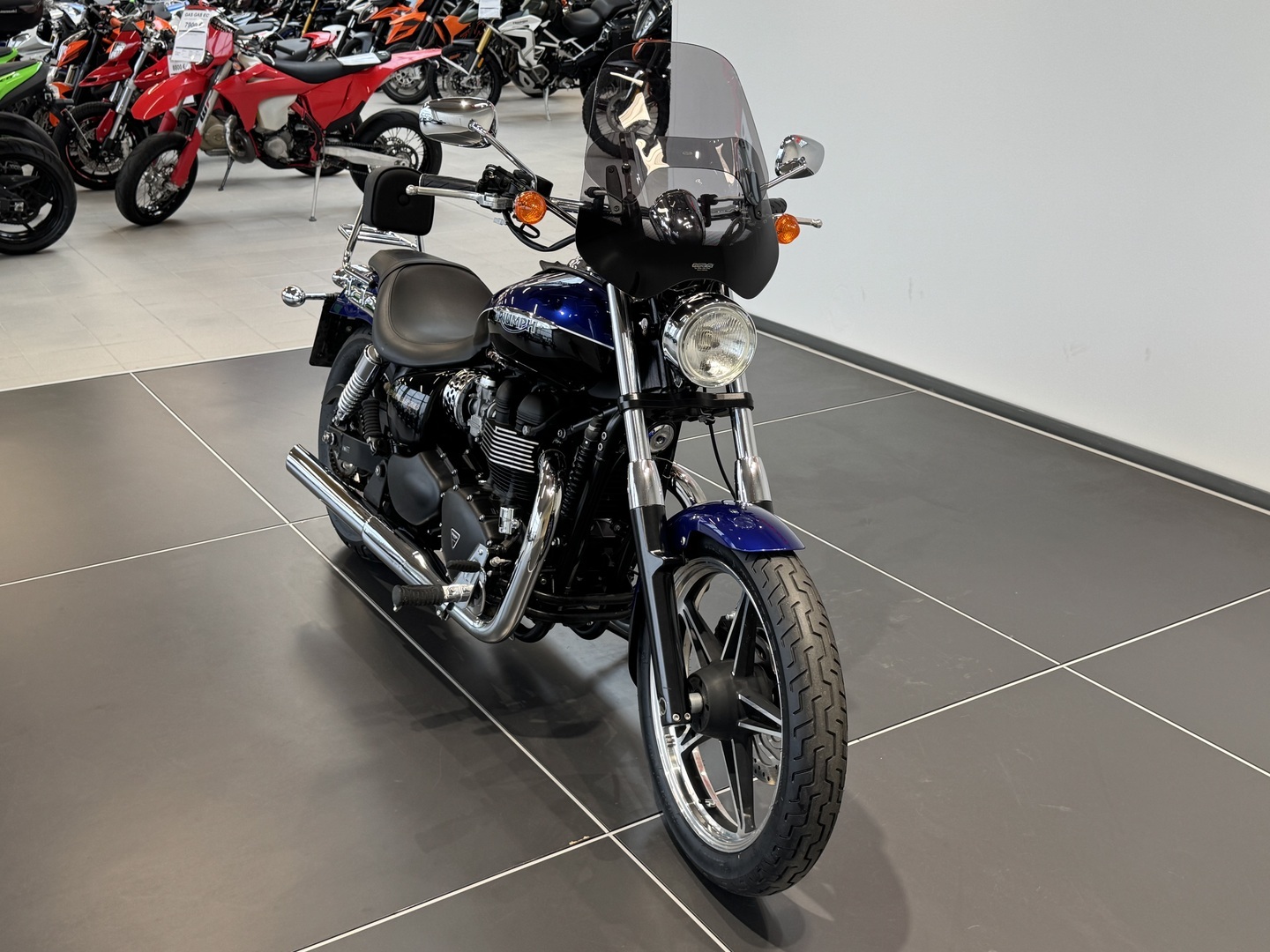 TRIUMPH SPEEDMASTER 2013