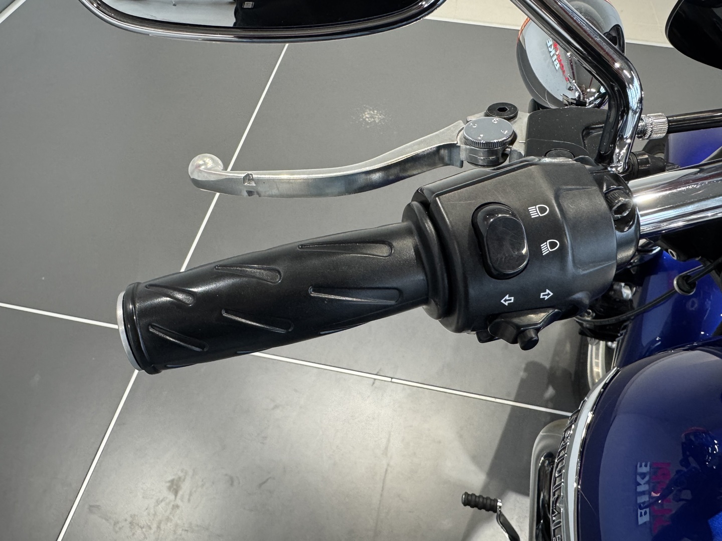 TRIUMPH SPEEDMASTER 2013