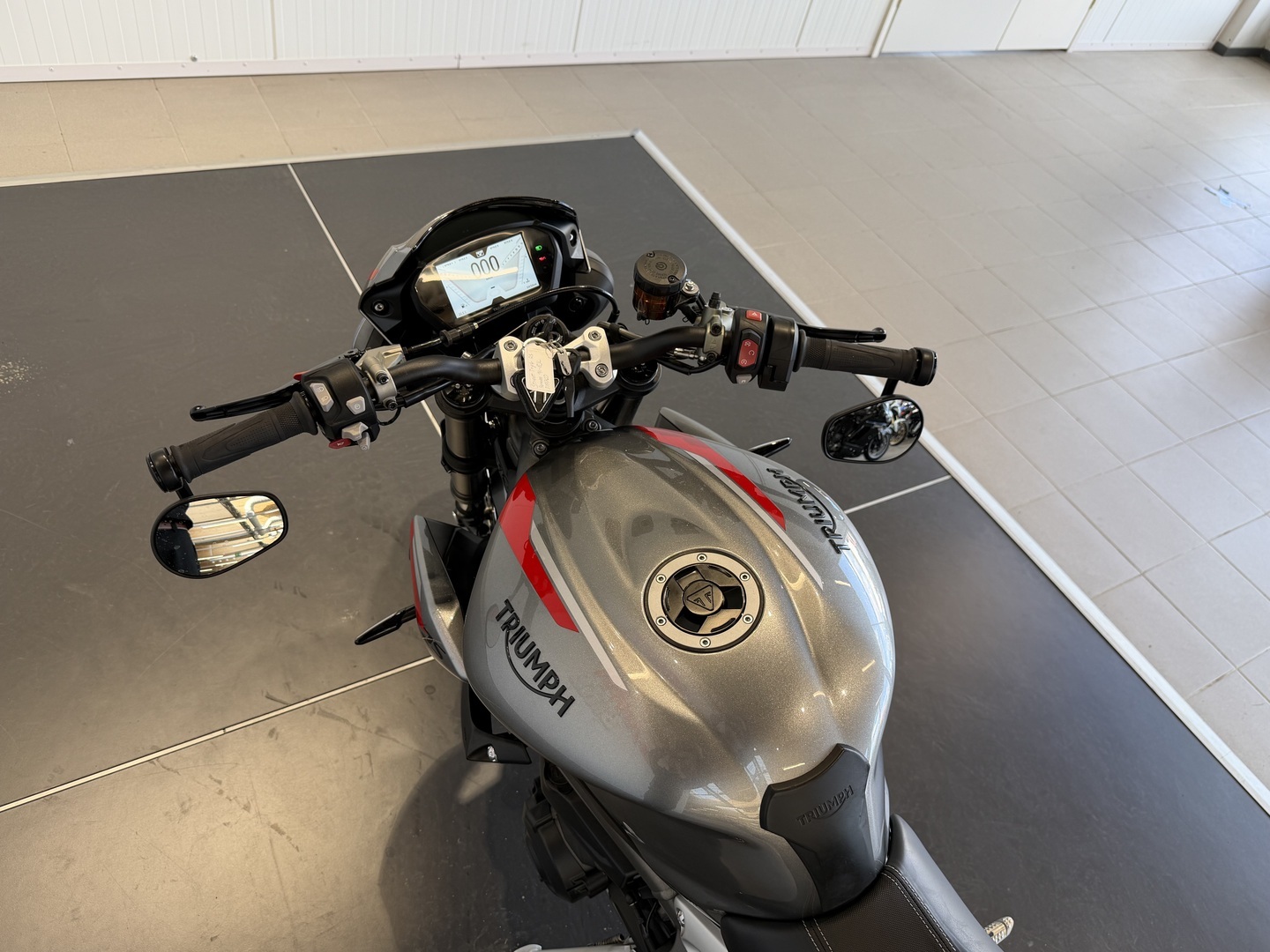TRIUMPH STREET TRIPLE 2020