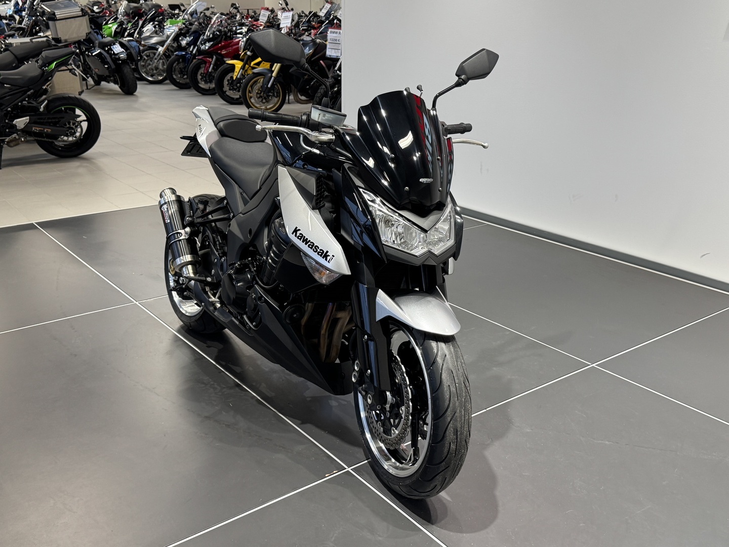 KAWASAKI Z 2010