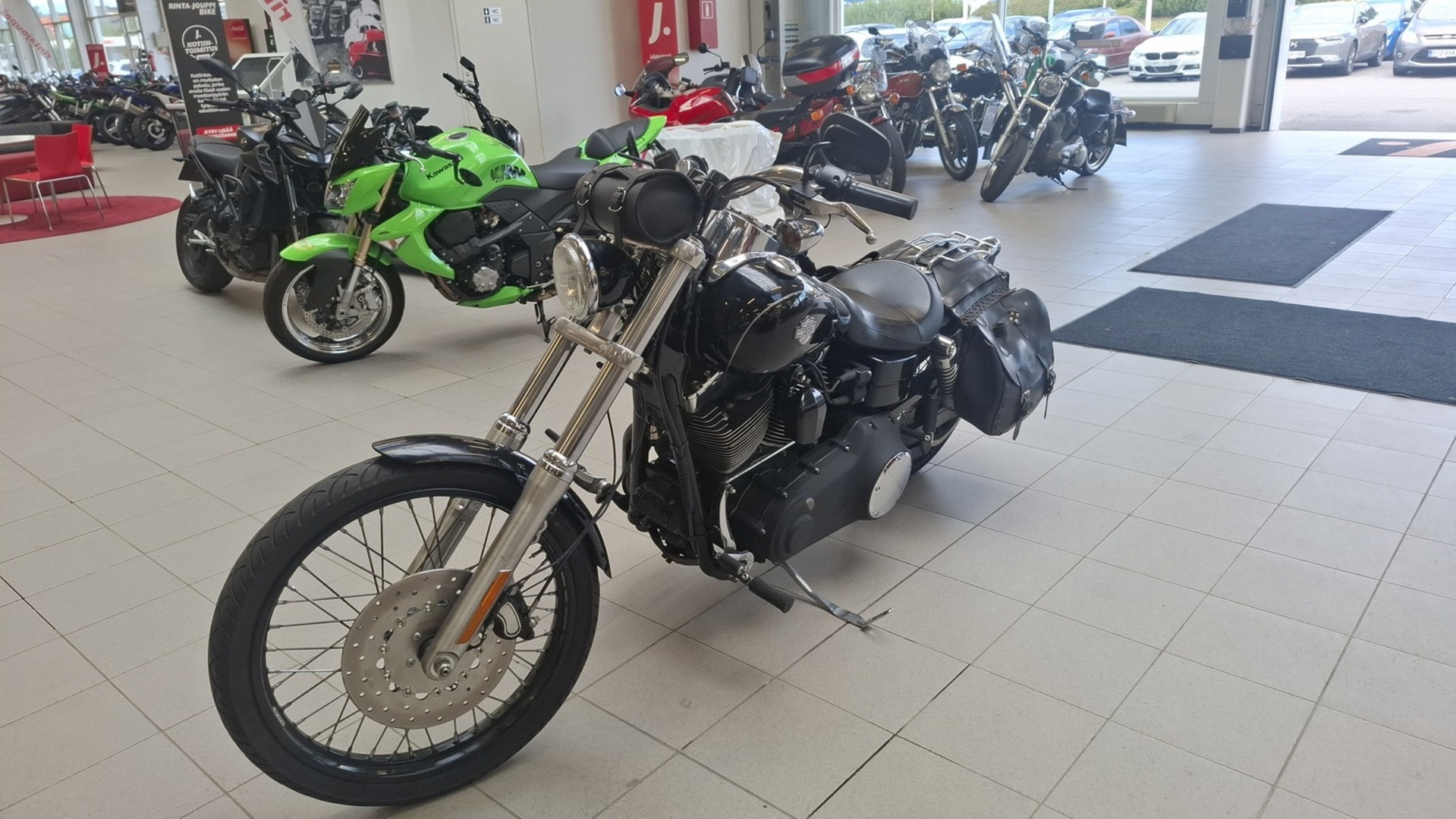 HARLEY-DAVIDSON DYNA 2012