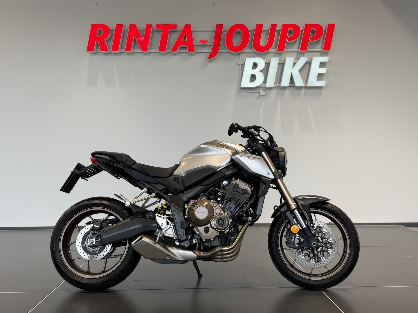 HONDA CB 2020