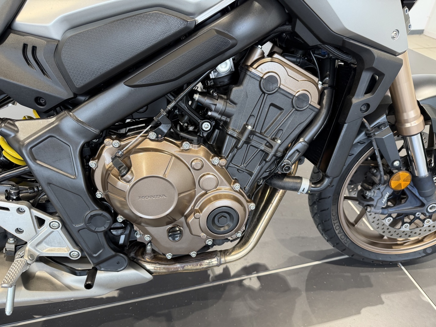 HONDA CB 2020