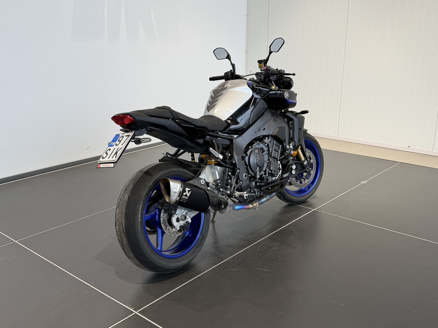 YAMAHA MT-10 2023