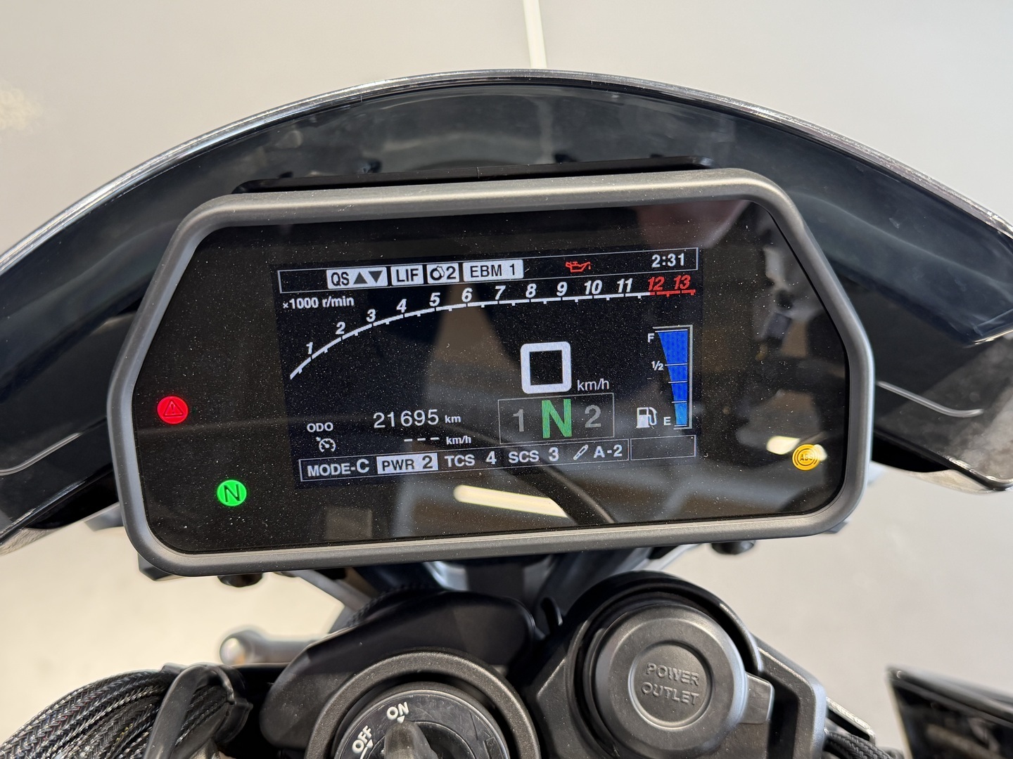 YAMAHA MT-10 2023