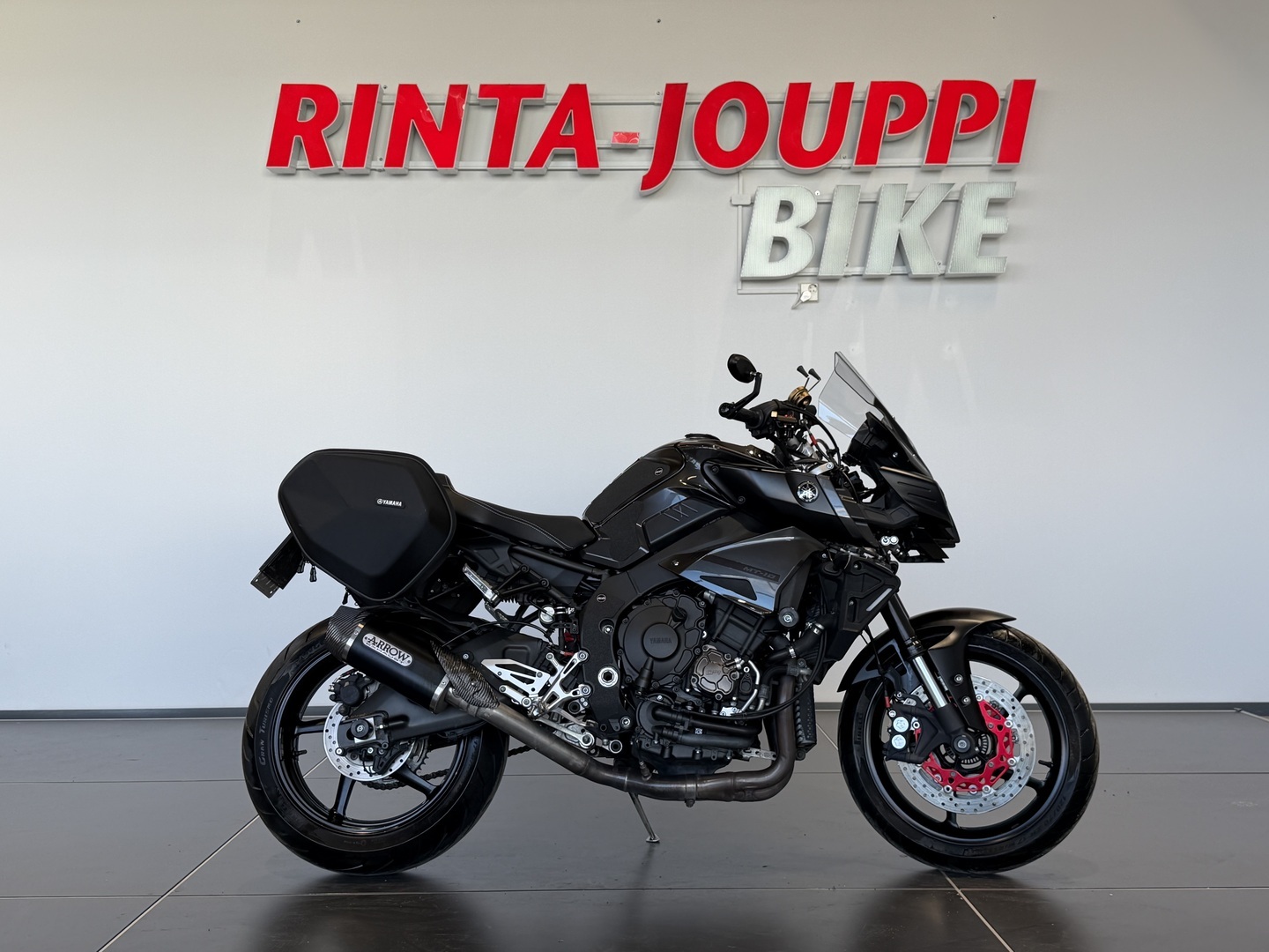 YAMAHA MT-10 2018