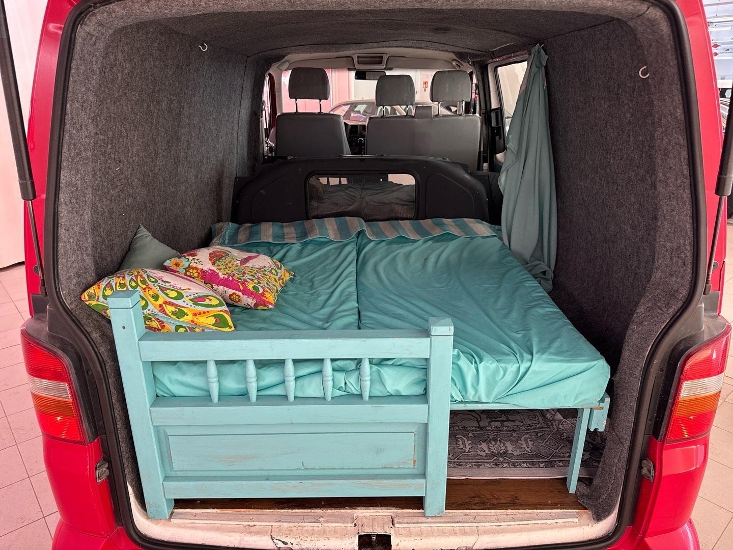 VOLKSWAGEN Transporter 2006