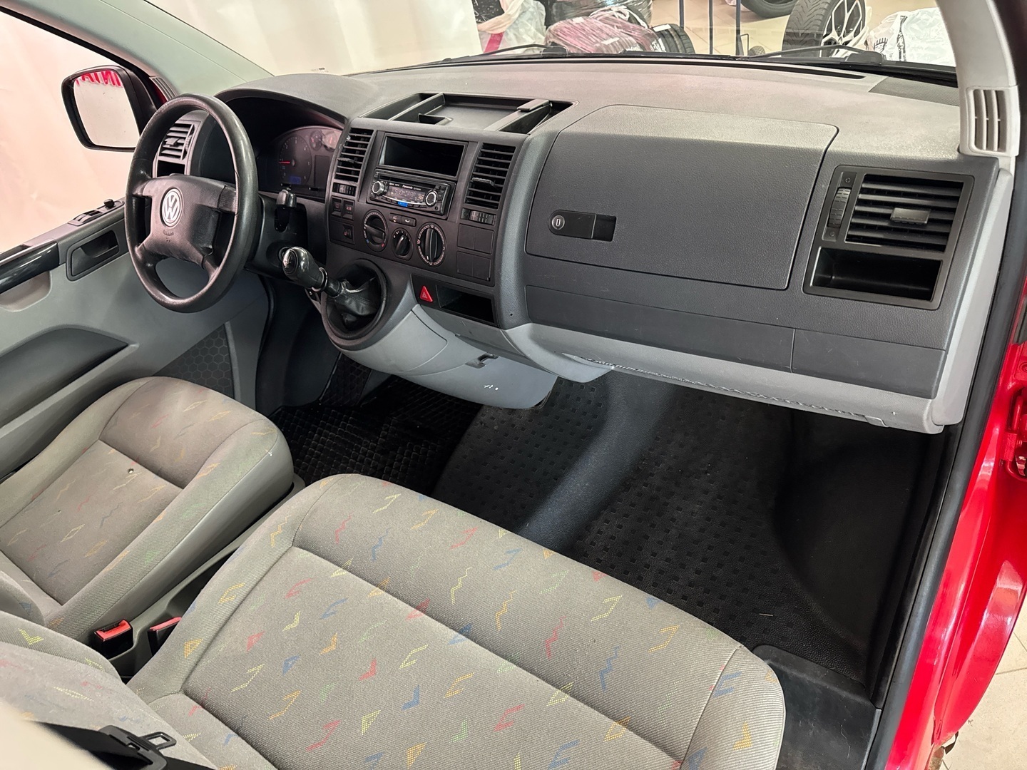 VOLKSWAGEN Transporter 2006